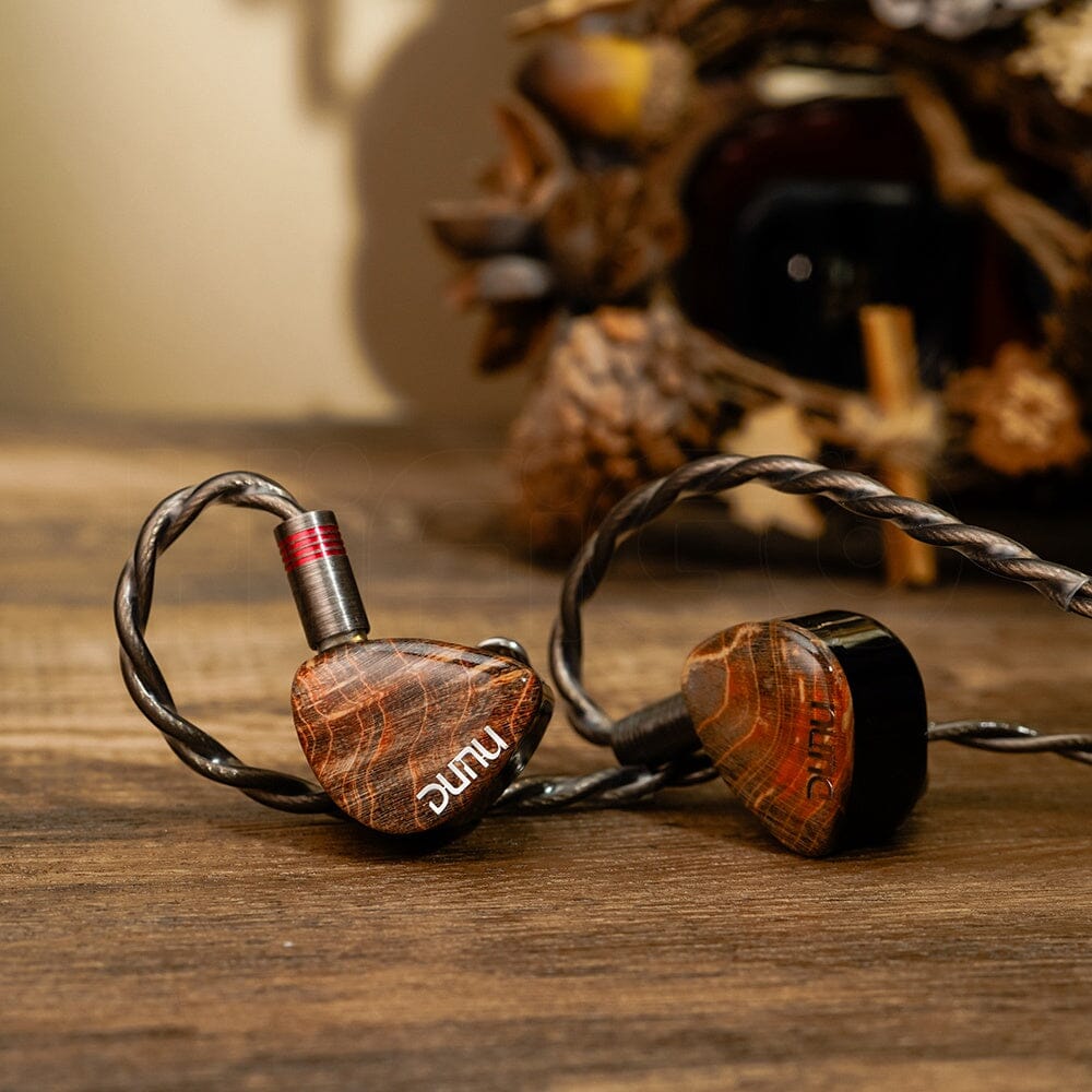 DUNU x Gizaudio DaVinci 2DD+4BA Hybrid In-Ear Earphones - HiFi Audiophile Earbuds with Dual Dynamic Drivers & 4 Balanced Armatures - Perfect for Music Lovers, Gaming & Studio Monitoring