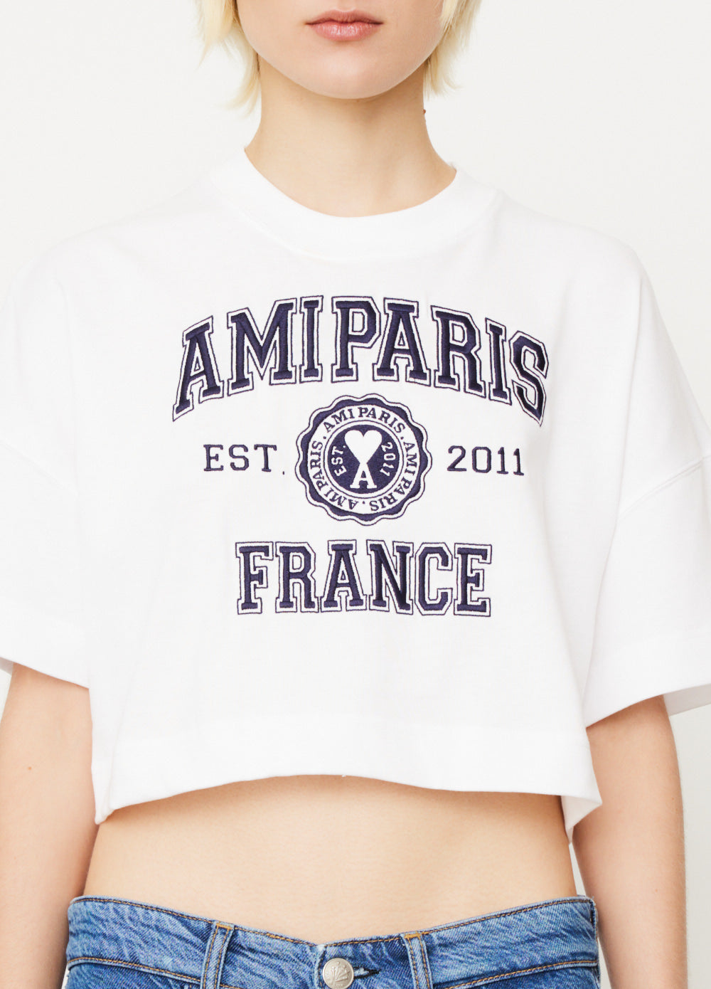 AMI Paris Cropped T-Shirt for Women | Trendy Short Sleeve Cotton Top | Perfect for Casual Outfits, Streetwear & Summer Fashion