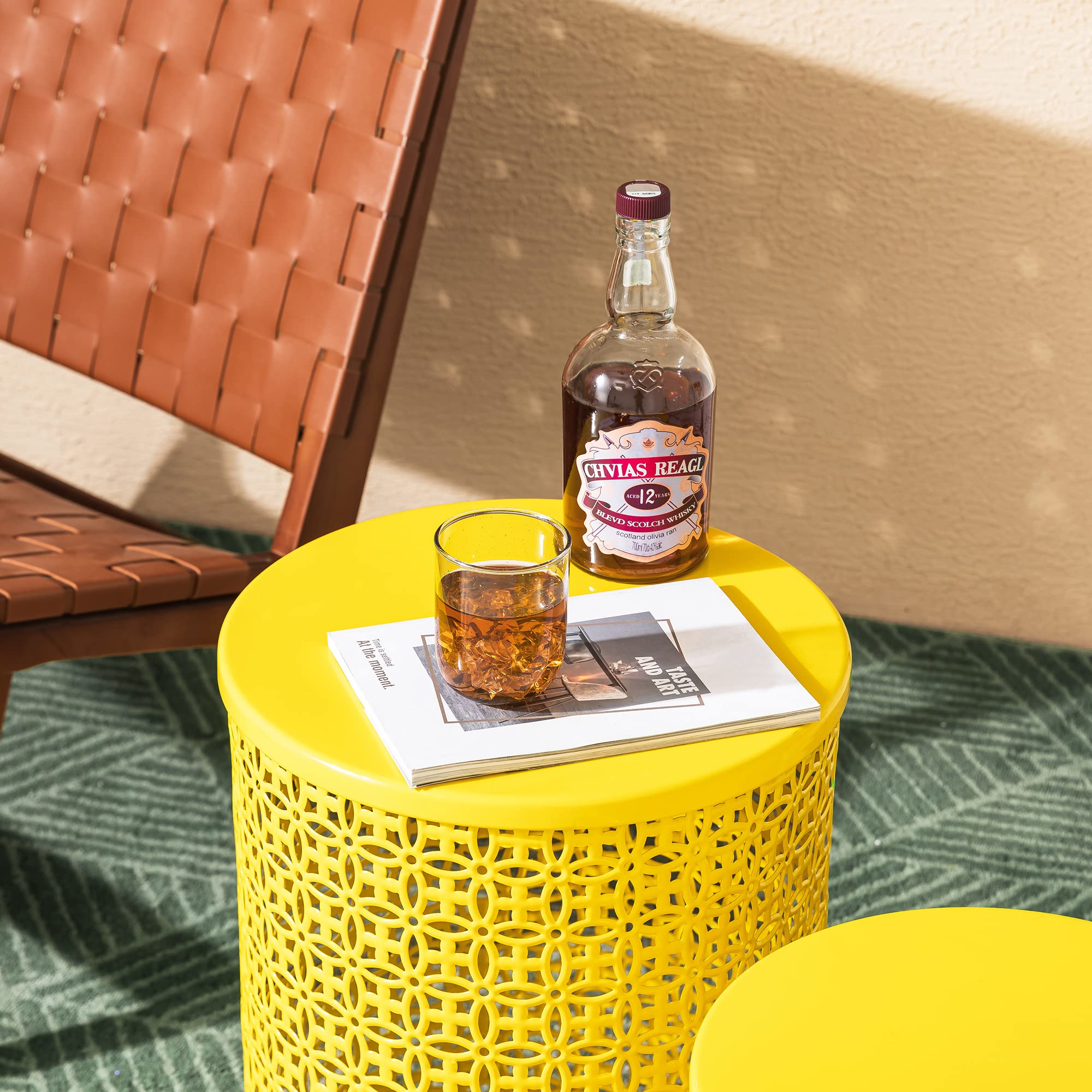 Glitzhome 2-Piece Outdoor Side Table Set - Heavy Duty Metal Frame Modern End Table for Garden, Patio, Balcony - Glossy Yellow Accent Table for Indoor & Outdoor Use - Perfect for Poolside, BBQ, and Relaxing Spaces