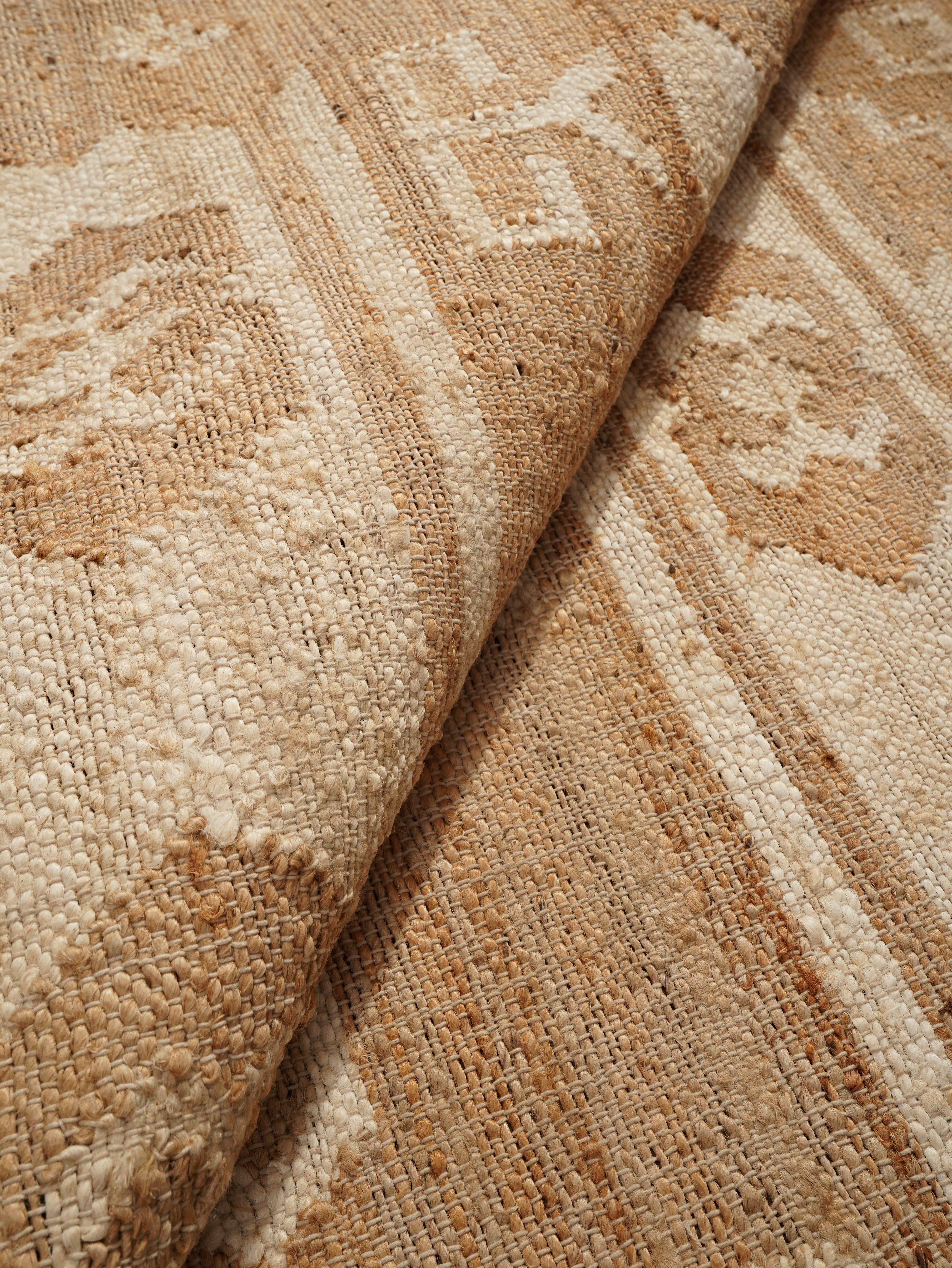 Premium Jute Braided Rug - Natural & Eco-Friendly Floor Mat for Living Room, Bedroom, or Patio - Handwoven & Durable Home Decor