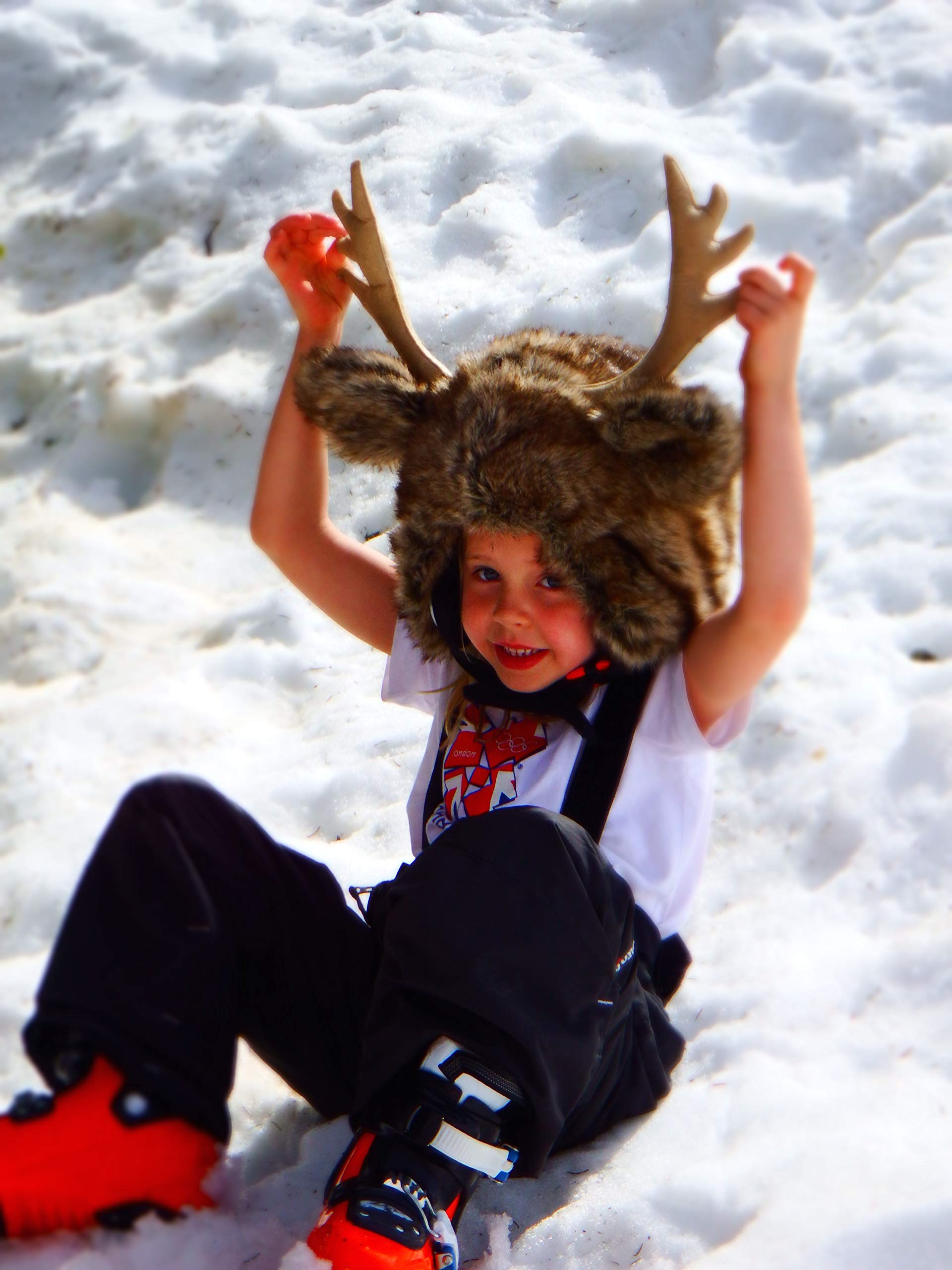 Headztong Reindeer Ski Helmet Cover with Antlers & Cute Ears - Fun Christmas Costume Accessory for Skiing, Snowboarding & Winter Sports