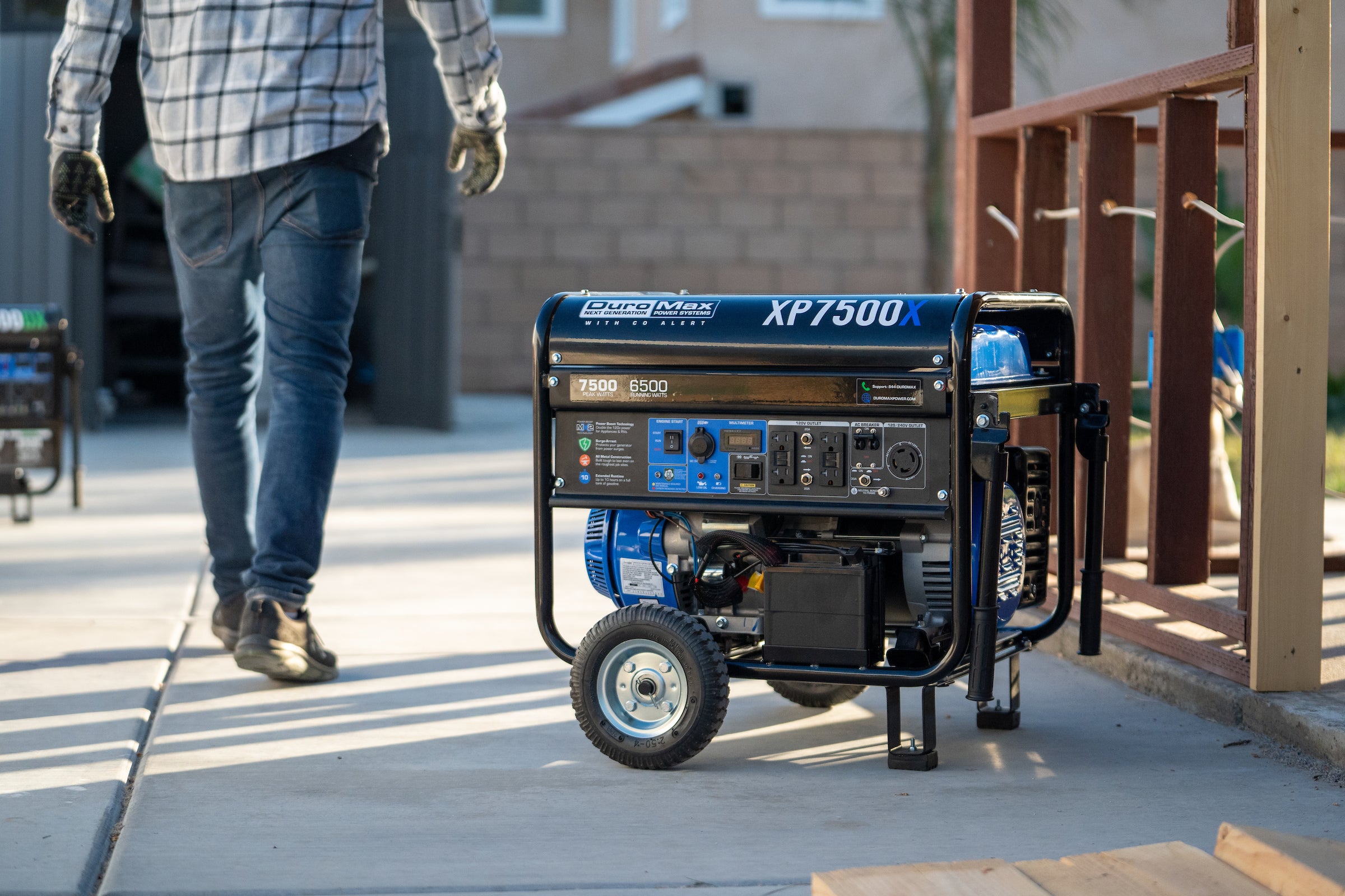 7,500 Watt Portable Gasoline Generator with CO Alert - Reliable Backup Power for Home, Camping & Outdoor Emergencies