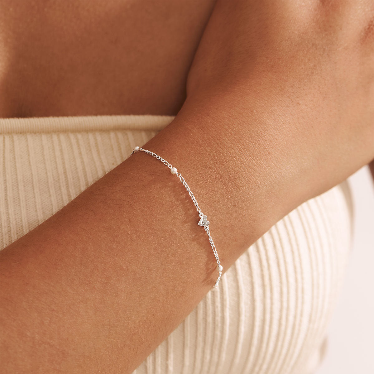 Aphrodite Heart Bracelet for Women - Elegant Gold Plated Love Charm Jewelry Gift for Her - Perfect for Valentine's Day, Anniversary & Romantic Occasions