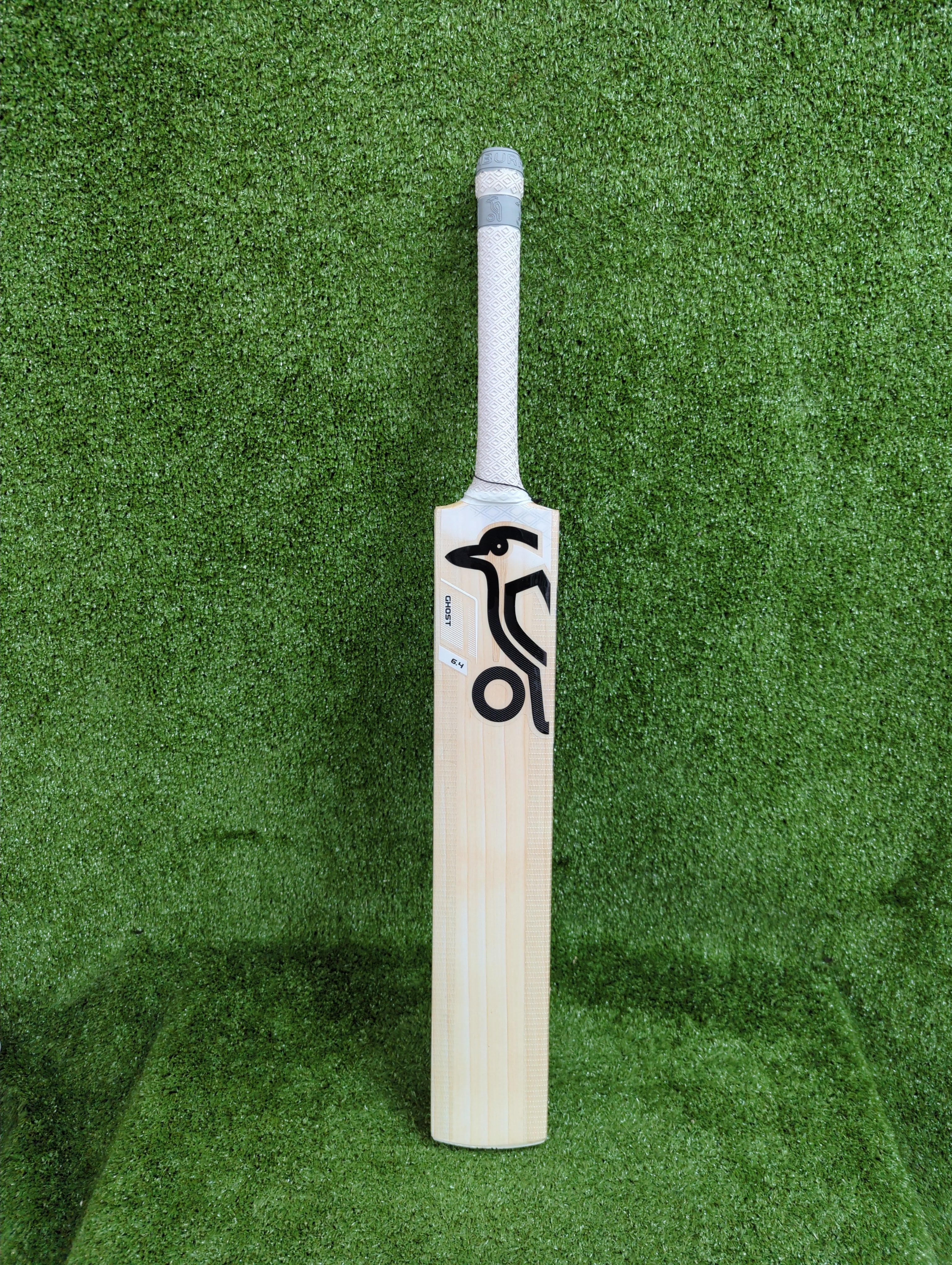 Kookaburra Ghost 6.4 Junior Youth Cricket Bat - English Willow - Perfect for Youth Cricket Training & Matches