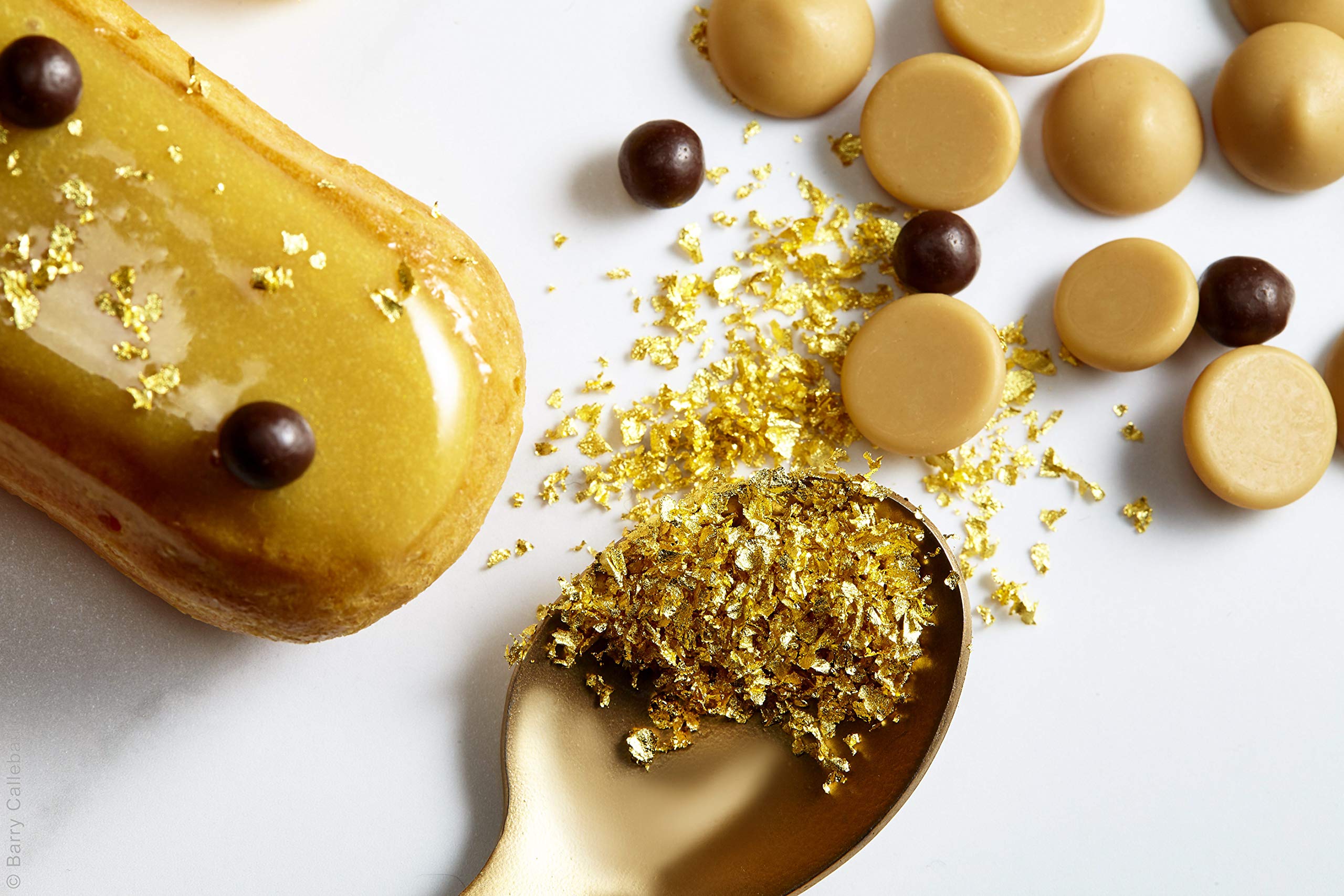 Premium Callebaut Belgian Gold Chocolate - 30.4% Cacao & 28.3% Milk - 2.5kg (88.16oz) Bulk Baking Chocolate for Desserts, Pastries & Professional Chefs