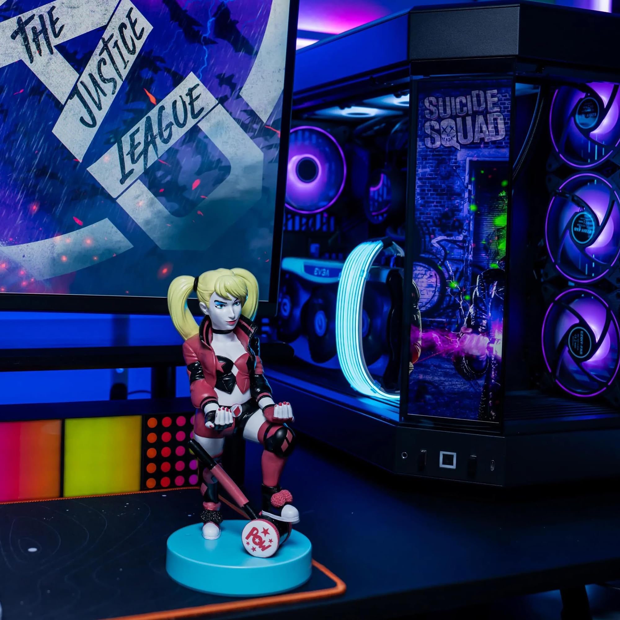 Warner Bros Harley Quinn DC Licensed Gaming Controller & Phone Holder Stand - Cable Guys Figure for PS5, Xbox, PC Gaming Setup & Desk Decor