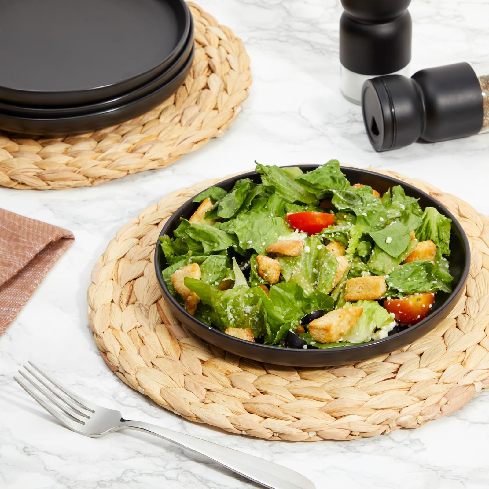 Okuna Outpost 8-Inch Black Ceramic Dinner Plates Set of 4 - Elegant Stoneware Dishes for Everyday Dining, Restaurants & Dinner Parties - Microwave & Dishwasher Safe Serving Plates