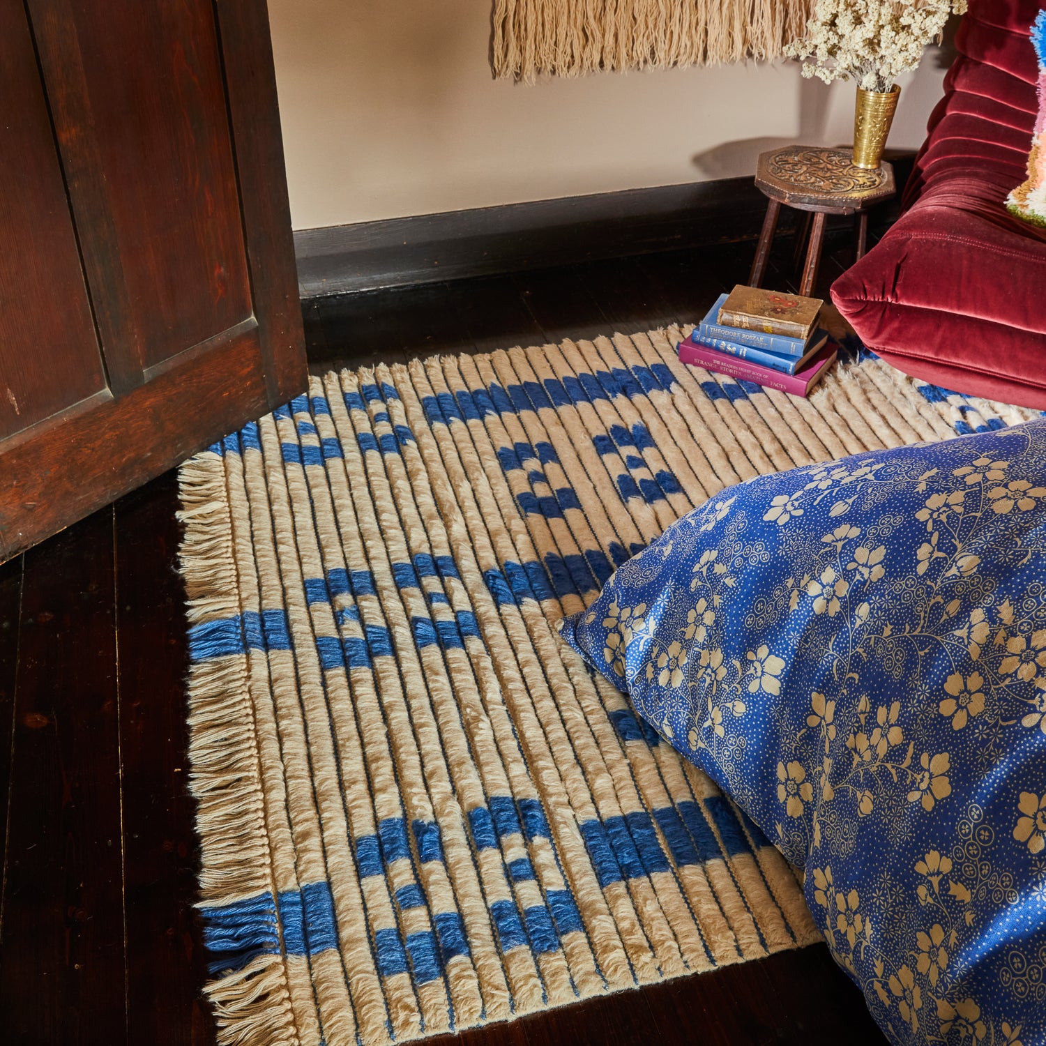 Soft Hira Tufted Rug in Chalk - Plush & Stylish Home Decor for Living Room, Bedroom, or Nursery