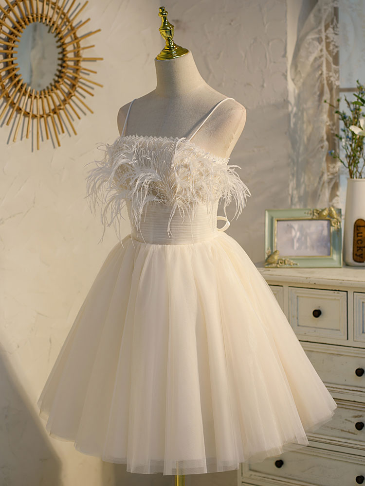 Elegant Light Champagne Tulle Short Prom Dress with Puffy Skirt - Perfect for Homecoming, Sweet 16 Parties & Formal Dances