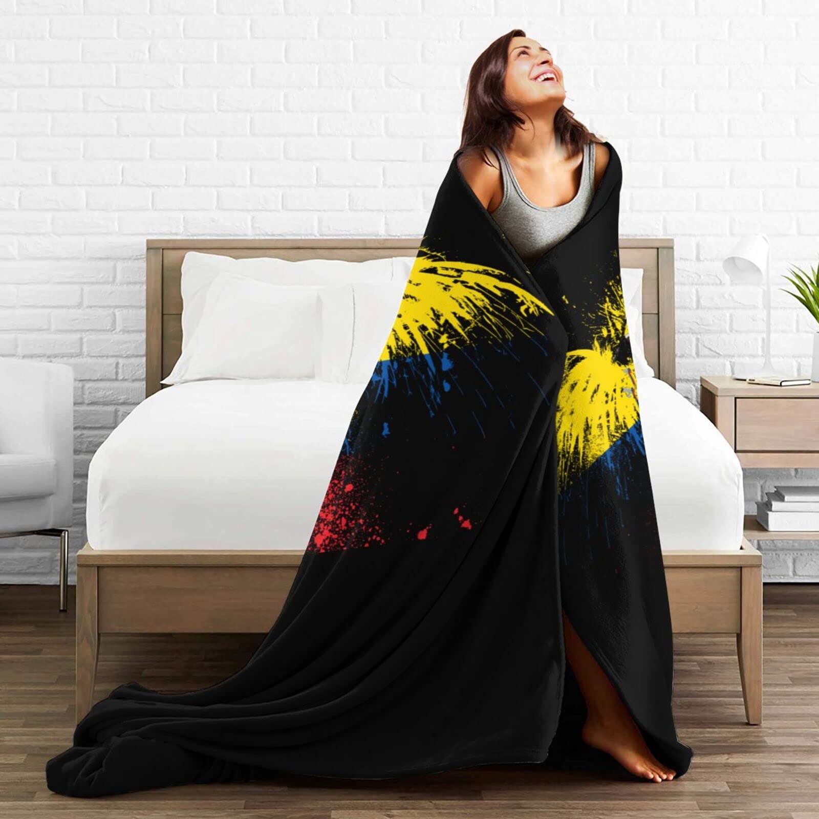 Premium HUFURI Eagle Ecuador Flag Flannel Fleece Throw Blanket - Ultra Soft & Cozy 50