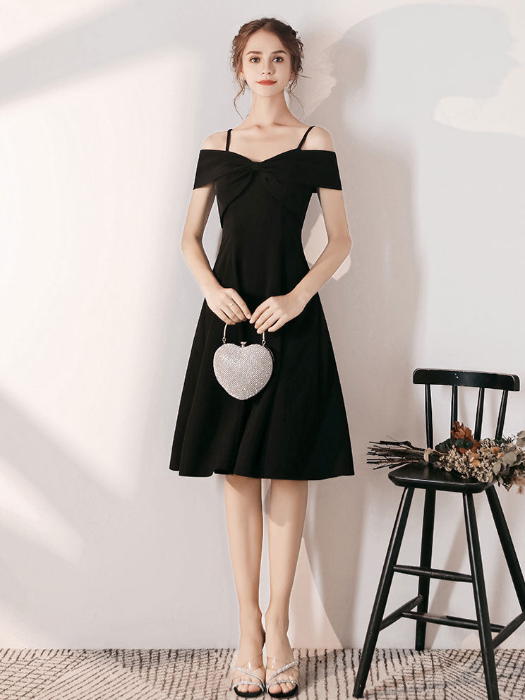 Elegant Black Off Shoulder Short Prom Dress for Women - Sexy Homecoming Party Gown - Perfect for Prom Night, Homecoming Dance, and Special Occasions