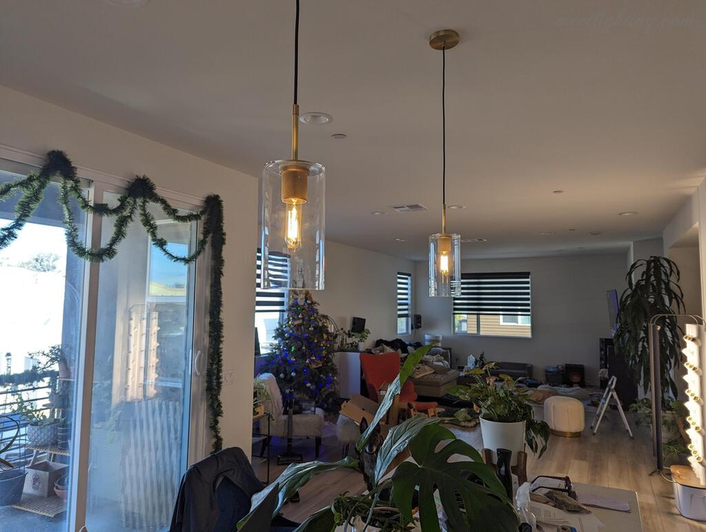 Lavelle Modern Glass Pendant Light - Sleek Hanging Chandelier for Kitchen Island, Dining Room & Bedroom Lighting - Dimmable LED Ceiling Fixture with Clear Glass Shade