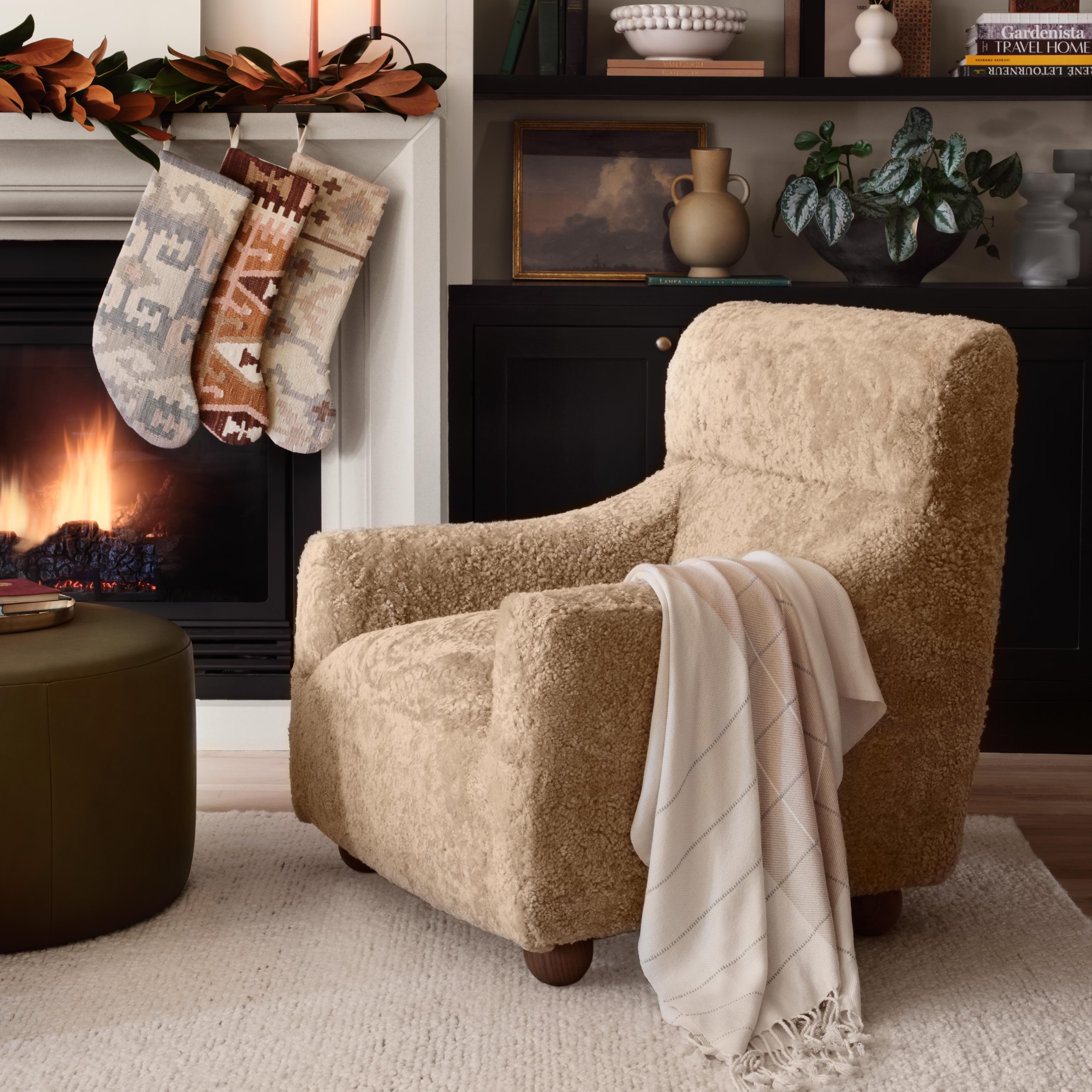 Soft & Cozy Aurora Alpaca Throw Blanket - Luxurious 100% Baby Alpaca Wool for Bed, Couch & Home Decor - Perfect for Winter Warmth & Gift Giving