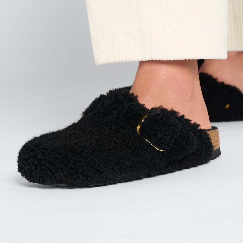 Birkenstock Boston Big Buckle Shearling Clogs for Women - Soft Suede Leather with Gold Buckle & Cozy Shearling Lining - Comfortable House Slippers for Indoor/Outdoor Wear