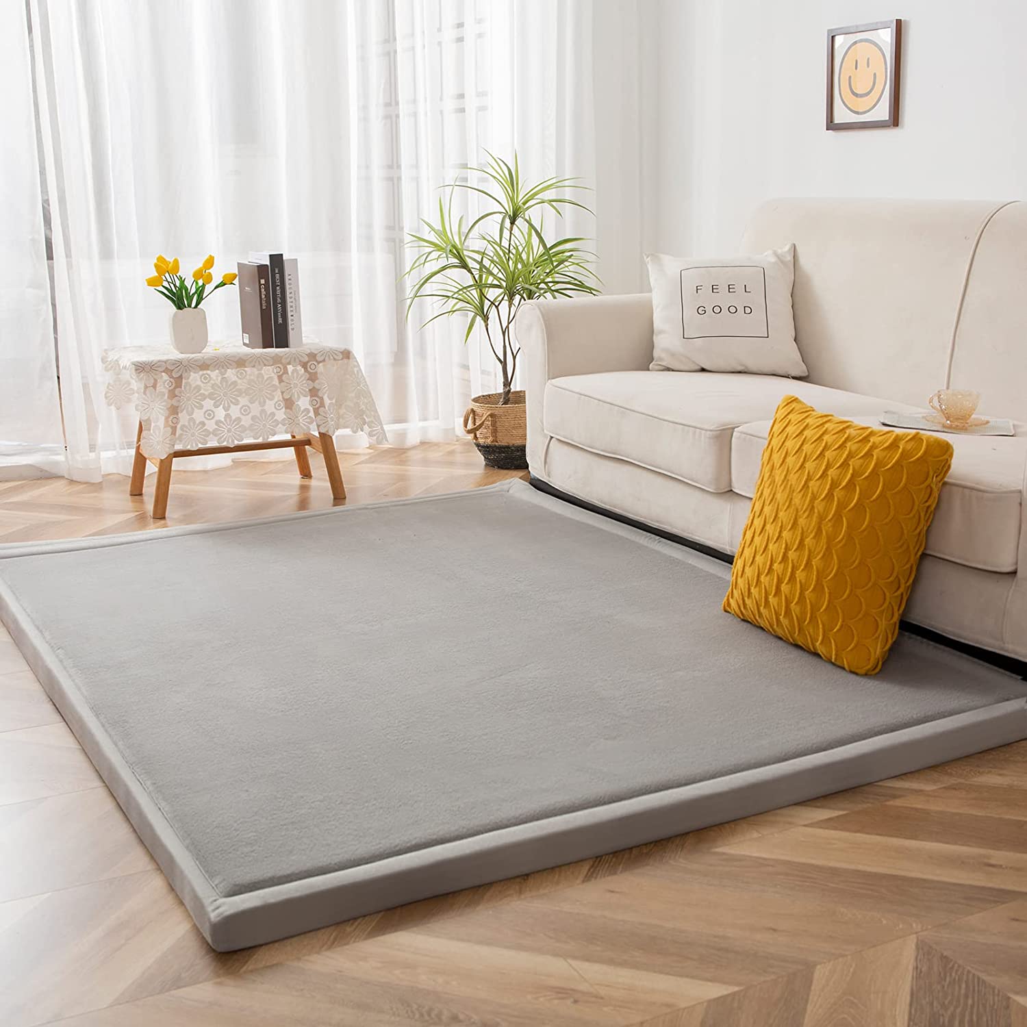 MAXYOYO Baby Play Mat - Soft Coral Velvet Thick Non-Slip Area Rug, Japanese Tatami Style Floor Mat for Nursery, Kids Room & Playtime (Grey)