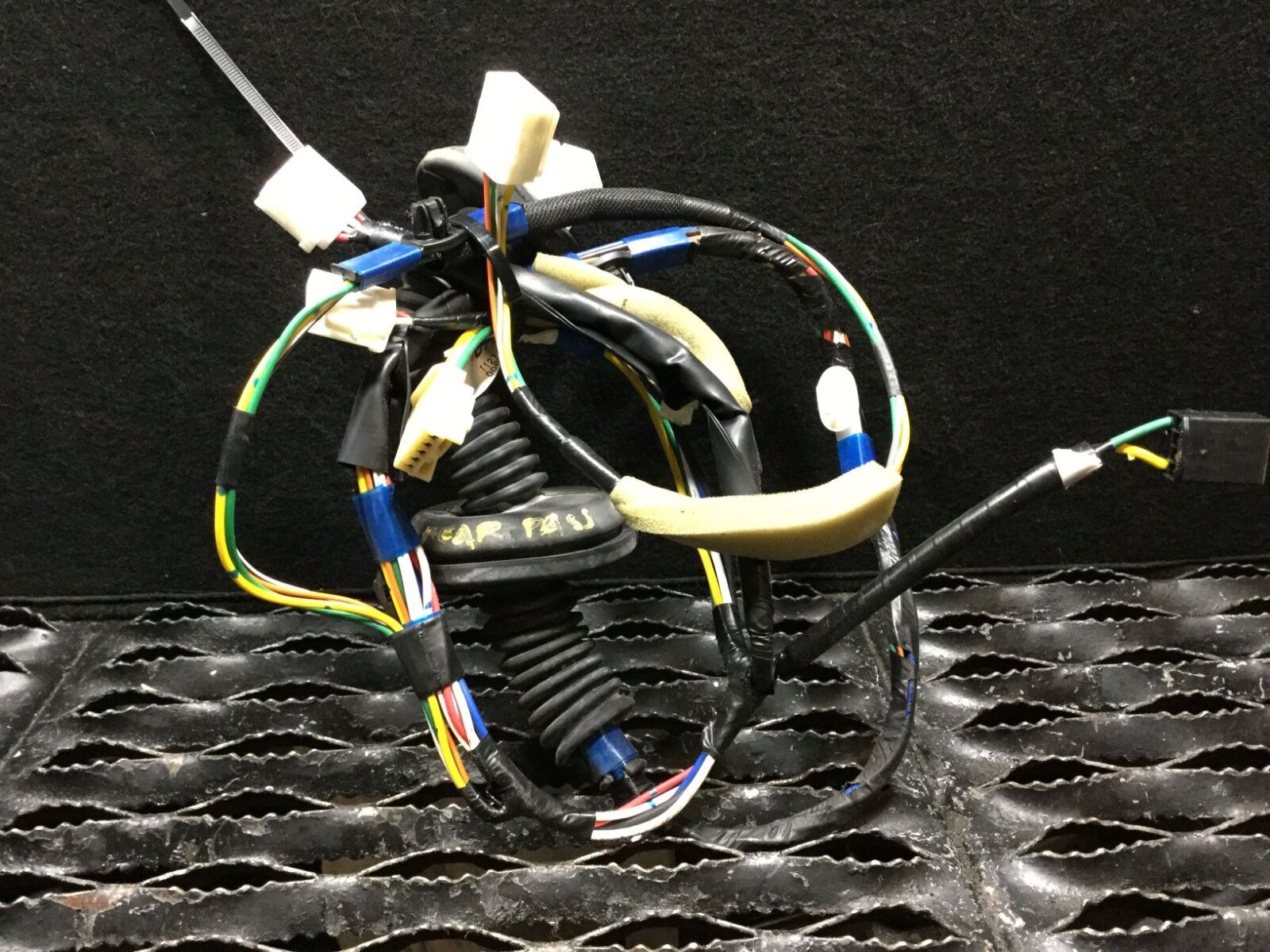 2005-2009 Toyota Prius Right Rear Passenger Side Door Wiring Harness OEM - Perfect for Electrical Repairs & DIY Car Maintenance