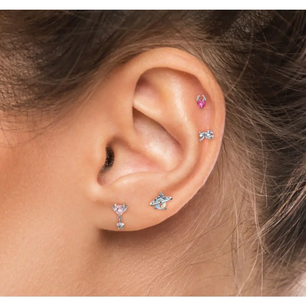 14KT Solid Gold Ribbon Sparkle Threaded Labret Earring - Dainty Cartilage Hoop Earrings for Women, Elegant Helix Piercing Jewelry - Perfect for Everyday Wear & Special Occasions