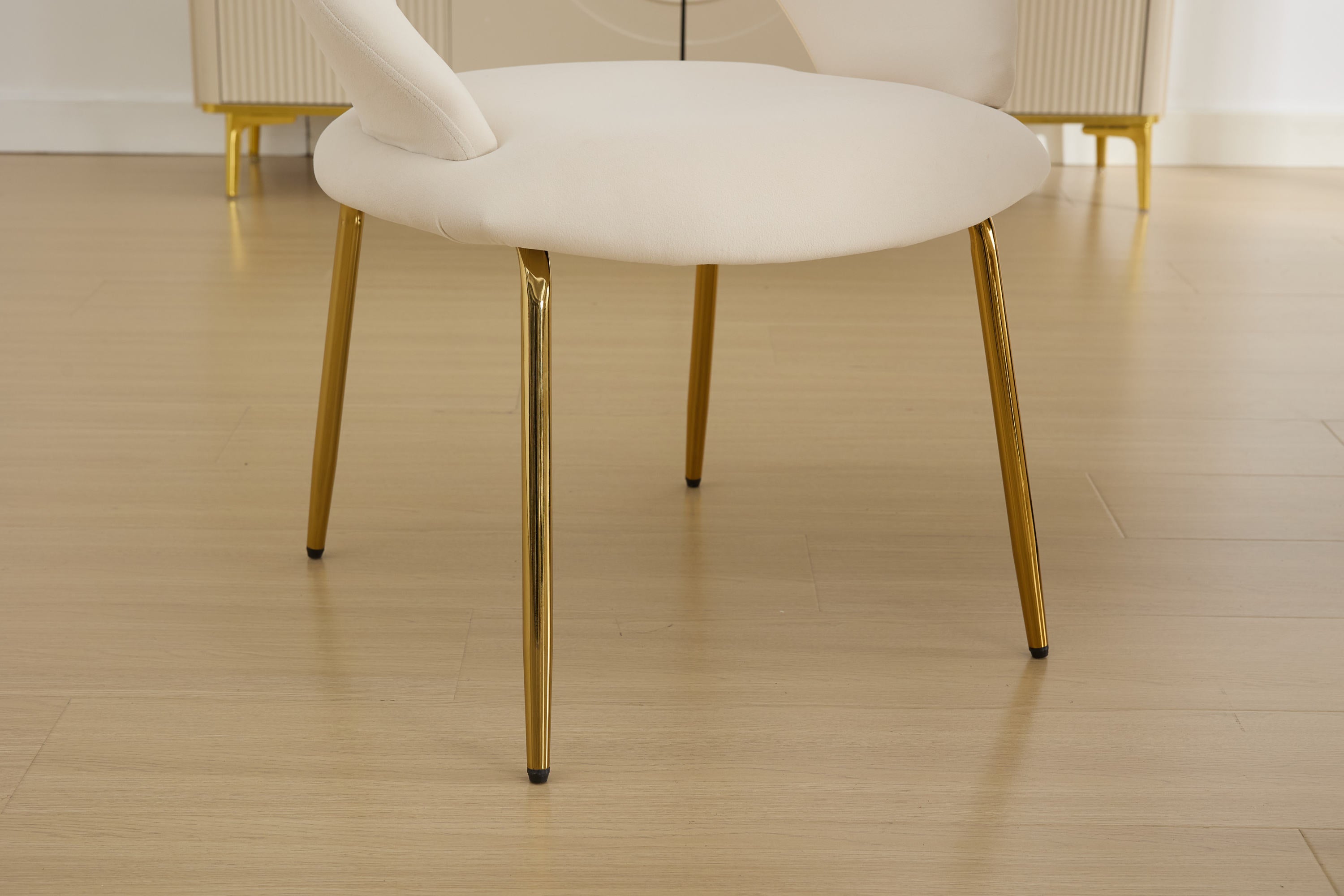 Velvet Dining Chairs Set of 1 - Curved Backrest with Golden Metal Legs for Kitchen & Dining Room - White - Perfect for Modern Home Decor & Entertaining Guests