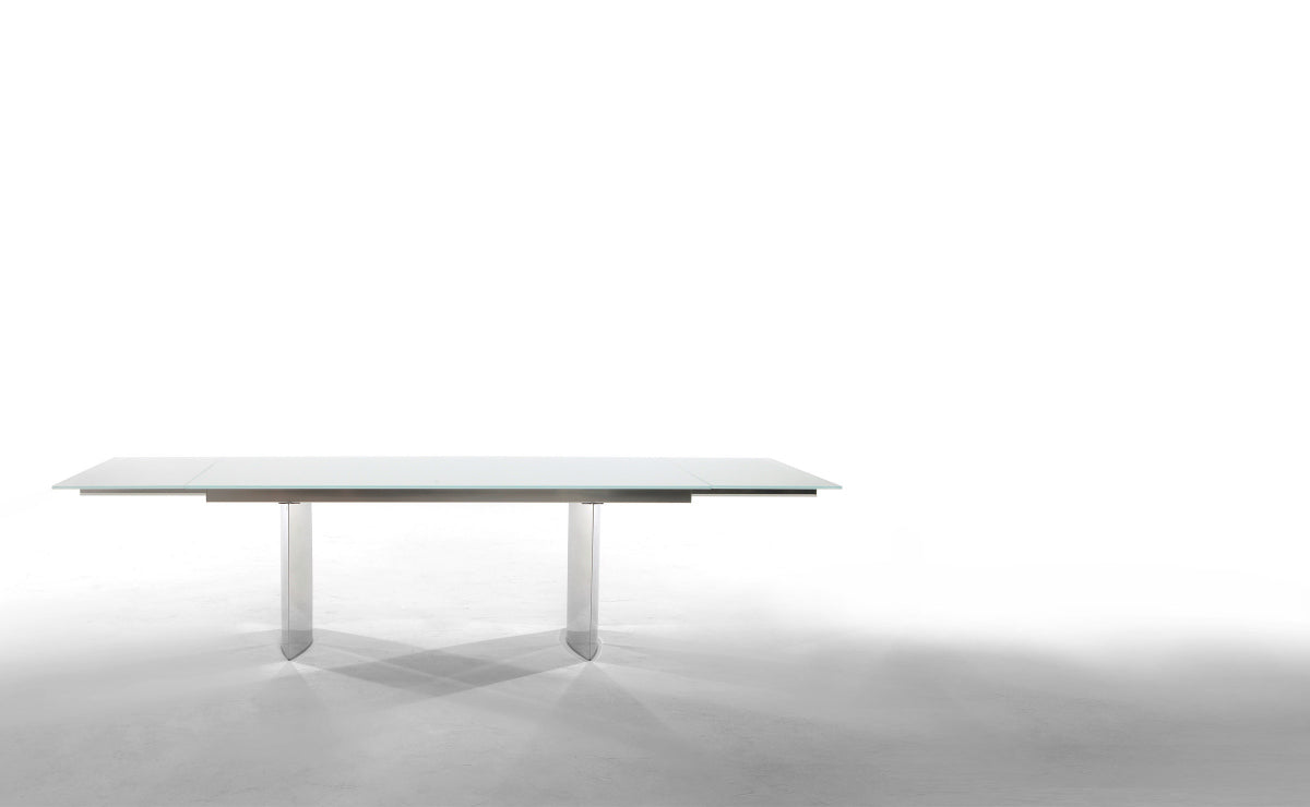 TONIN CASA Manhattan Dining Table - Italian Made Solid Wood Modern Kitchen Table for Dining Room, Breakfast Nook & Small Space - Perfect for Family Gatherings & Dinner Parties