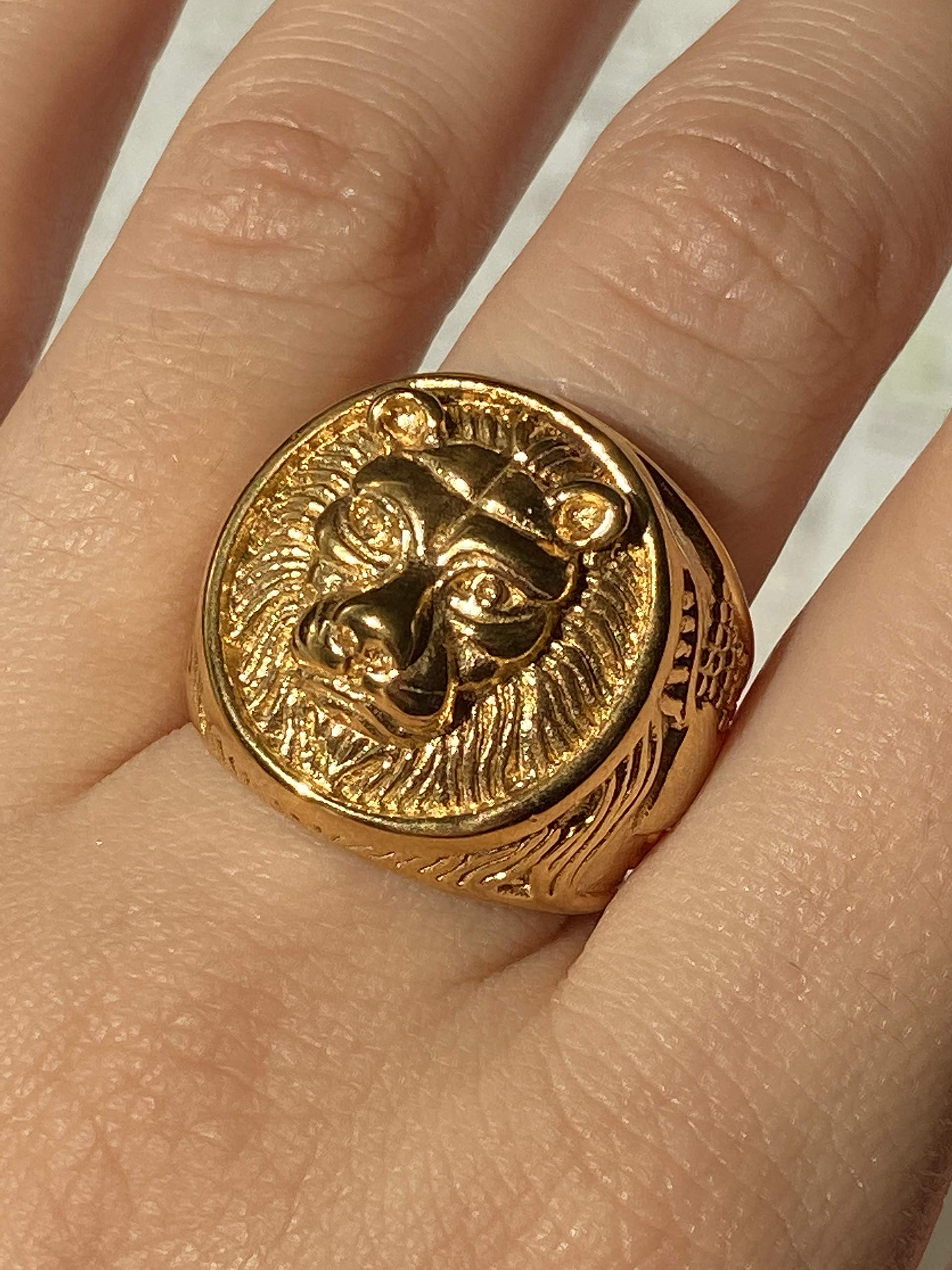 14K Solid Gold Lion Head Pinkie Ring for Men - Vintage Retro Mythology Lion King Design, Wedding Band, Promise Ring, Engagement Jewelry - Perfect Gift for Him, Anniversary & Special Occasions