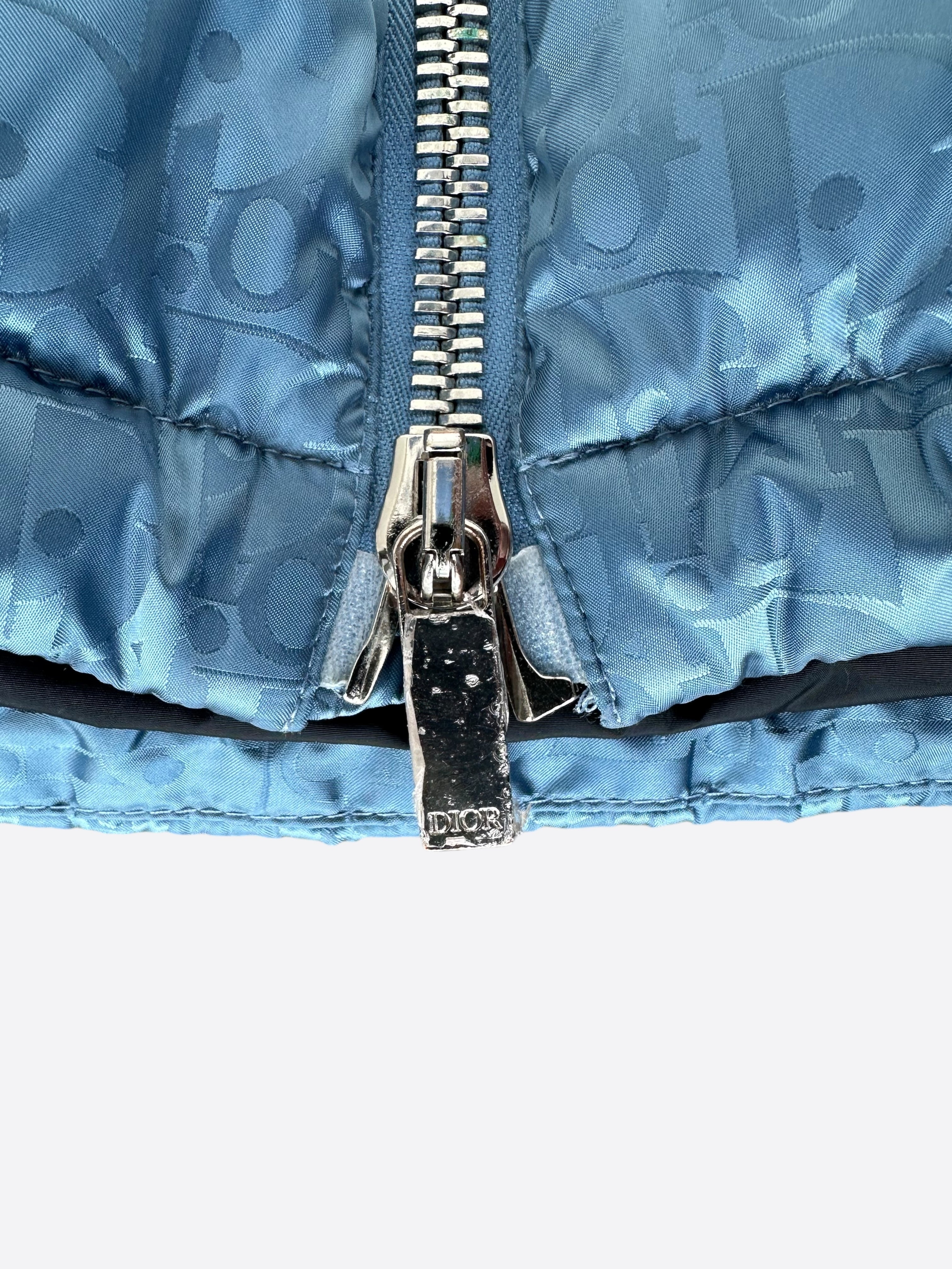 Dior Blue Oblique Puffer Jacket for Women - Winter Warm Quilted Down Coat | Fashionable Outerwear for Cold Weather & Outdoor Activities
