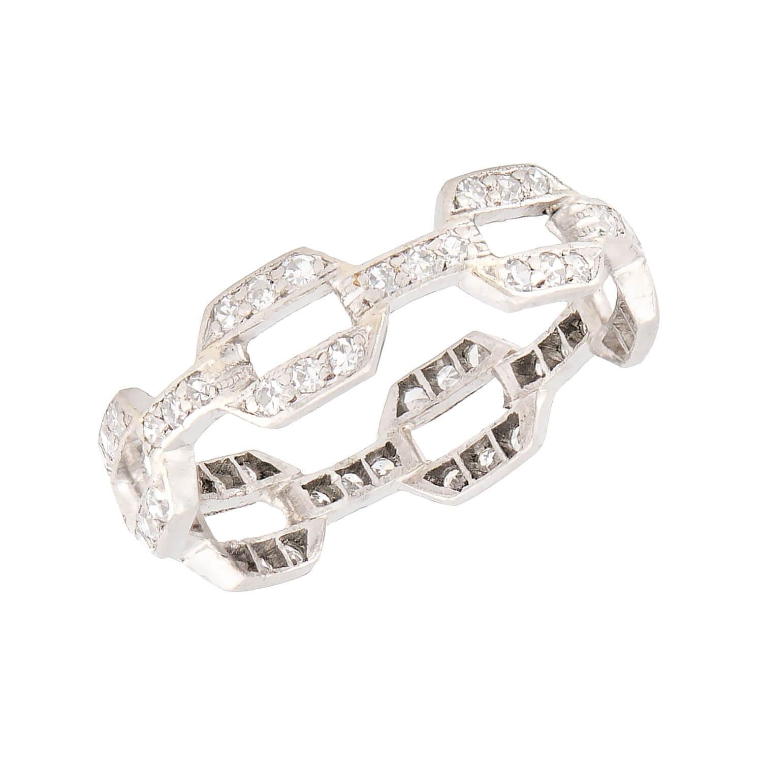 Platinum Diamond Chain Link Ring for Women - Elegant Estate Jewelry for Weddings, Anniversaries & Special Occasions