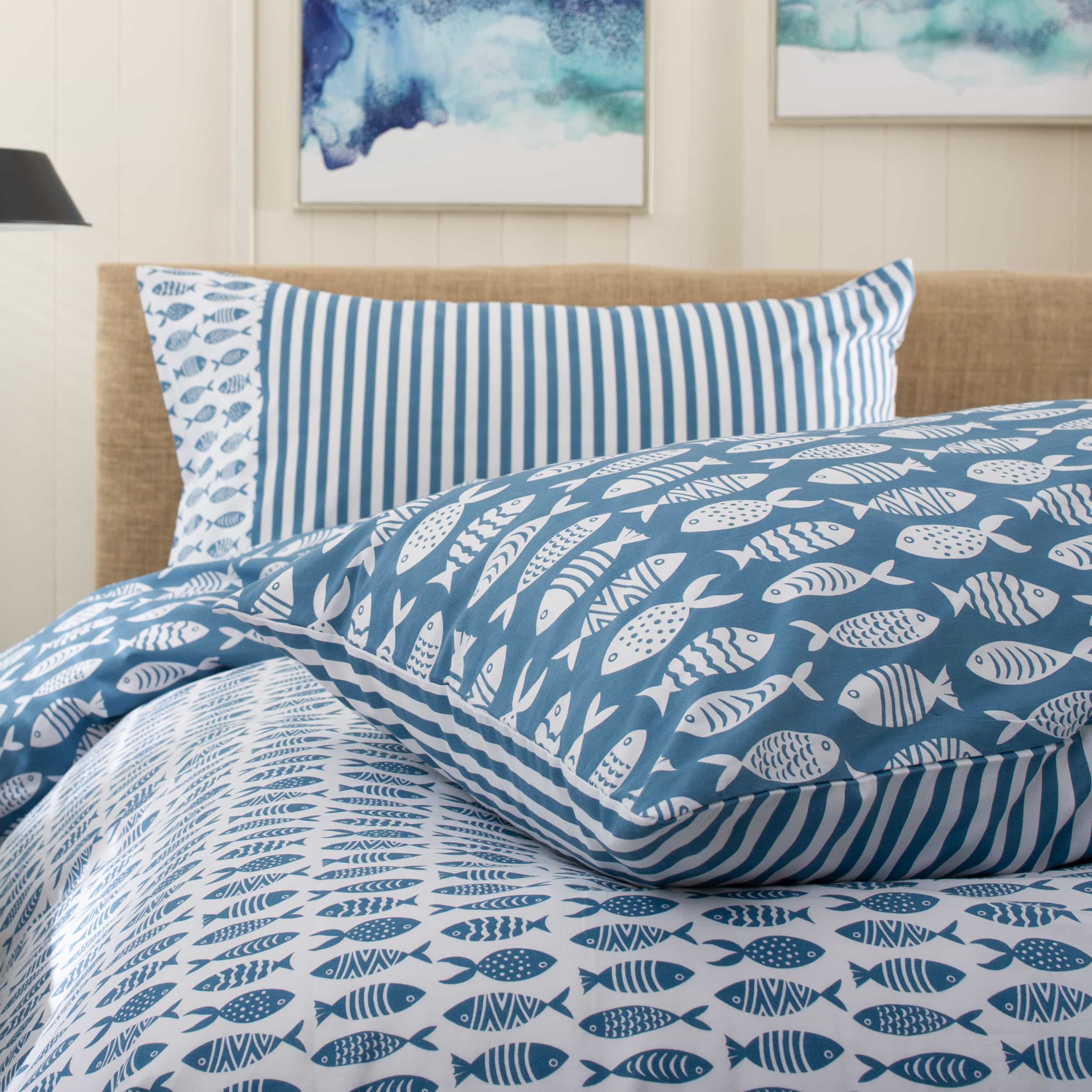 Premium Lobster Creek Small Fish Print Duvet Cover Set - Soft Microfiber Bedding for Kids & Teens - Perfect for Coastal, Nautical, or Underwater Themed Bedrooms