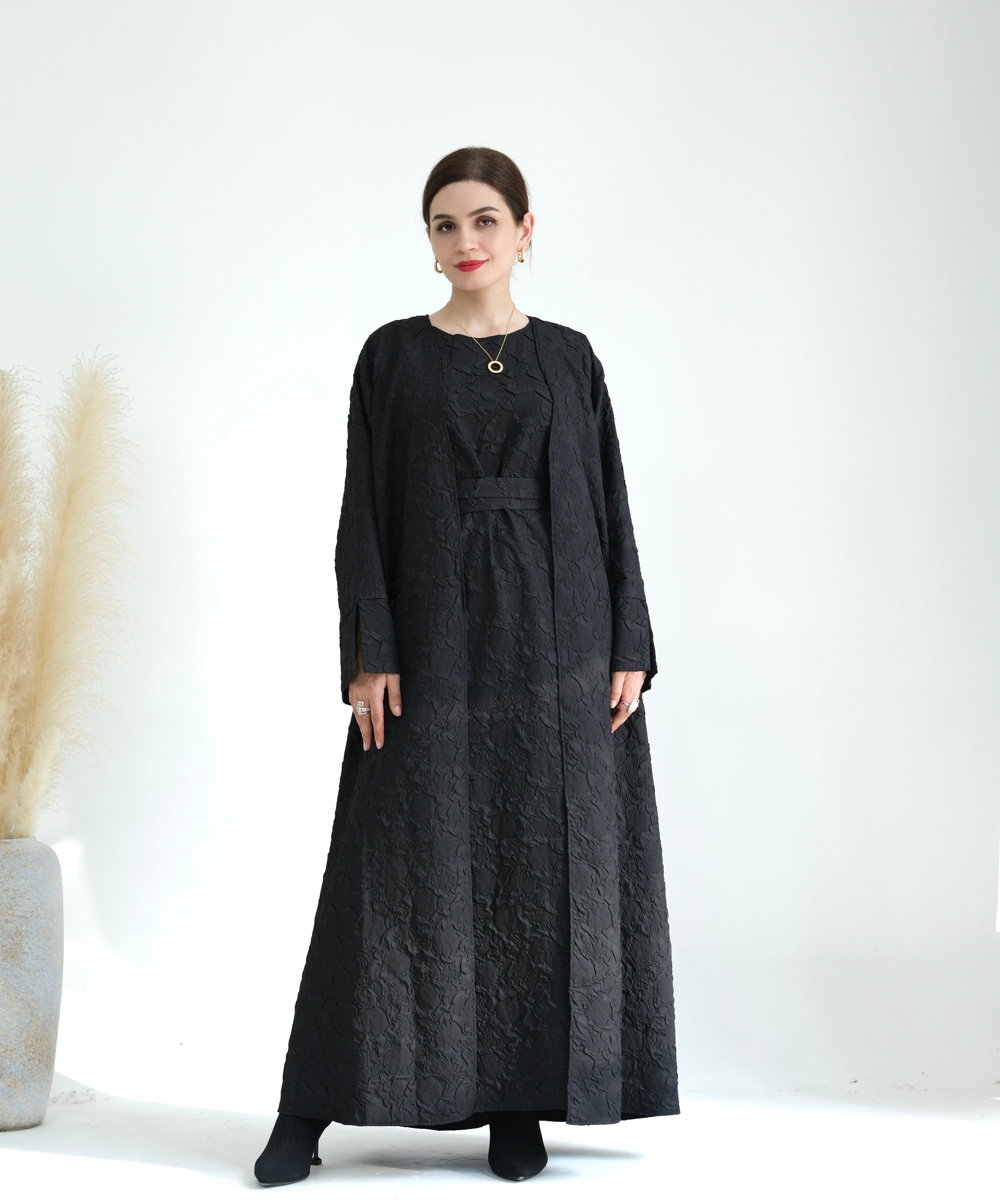 Elegant Black Eva Textured Abaya Set - Modest Islamic Dress for Women | Perfect for Prayer, Eid, and Special Occasions