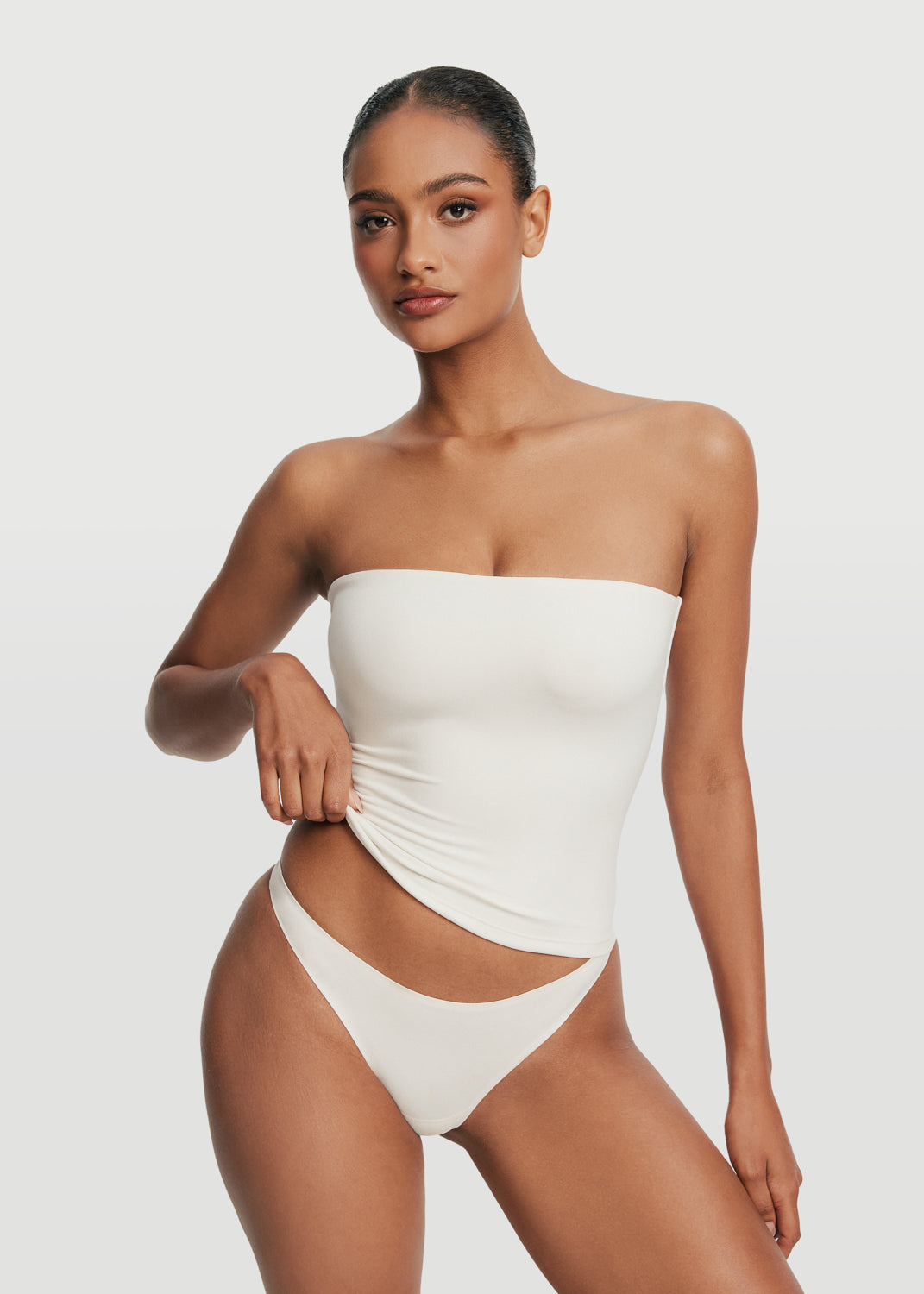 Seamless Full Length Tube Top for Women - Stretchy Comfortable Sleeveless Layering Shirt - Perfect for Yoga, Gym, and Casual Wear