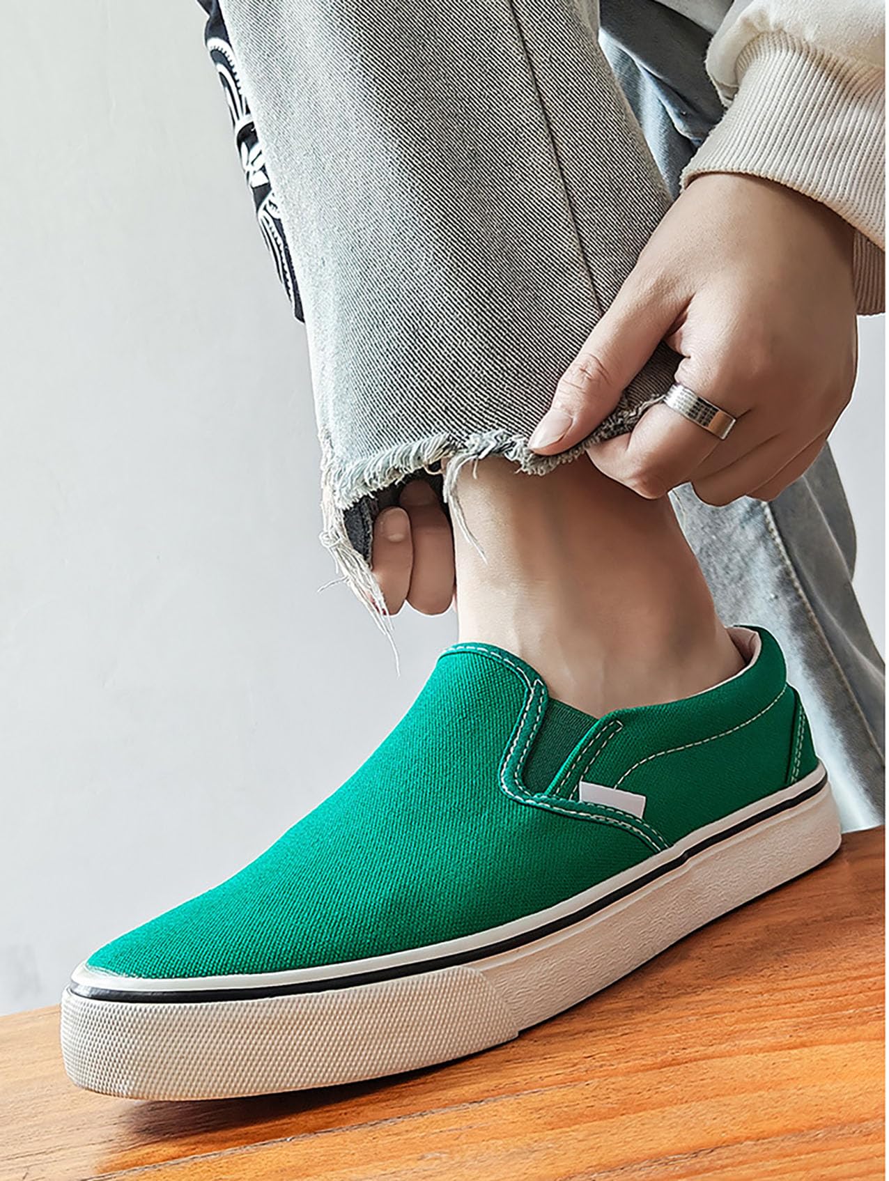 Women's Breathable Canvas Slip-On Sneakers with Cloud Foam Cushioning - Comfortable Mesh Casual Shoes for Walking, Running & Everyday Wear