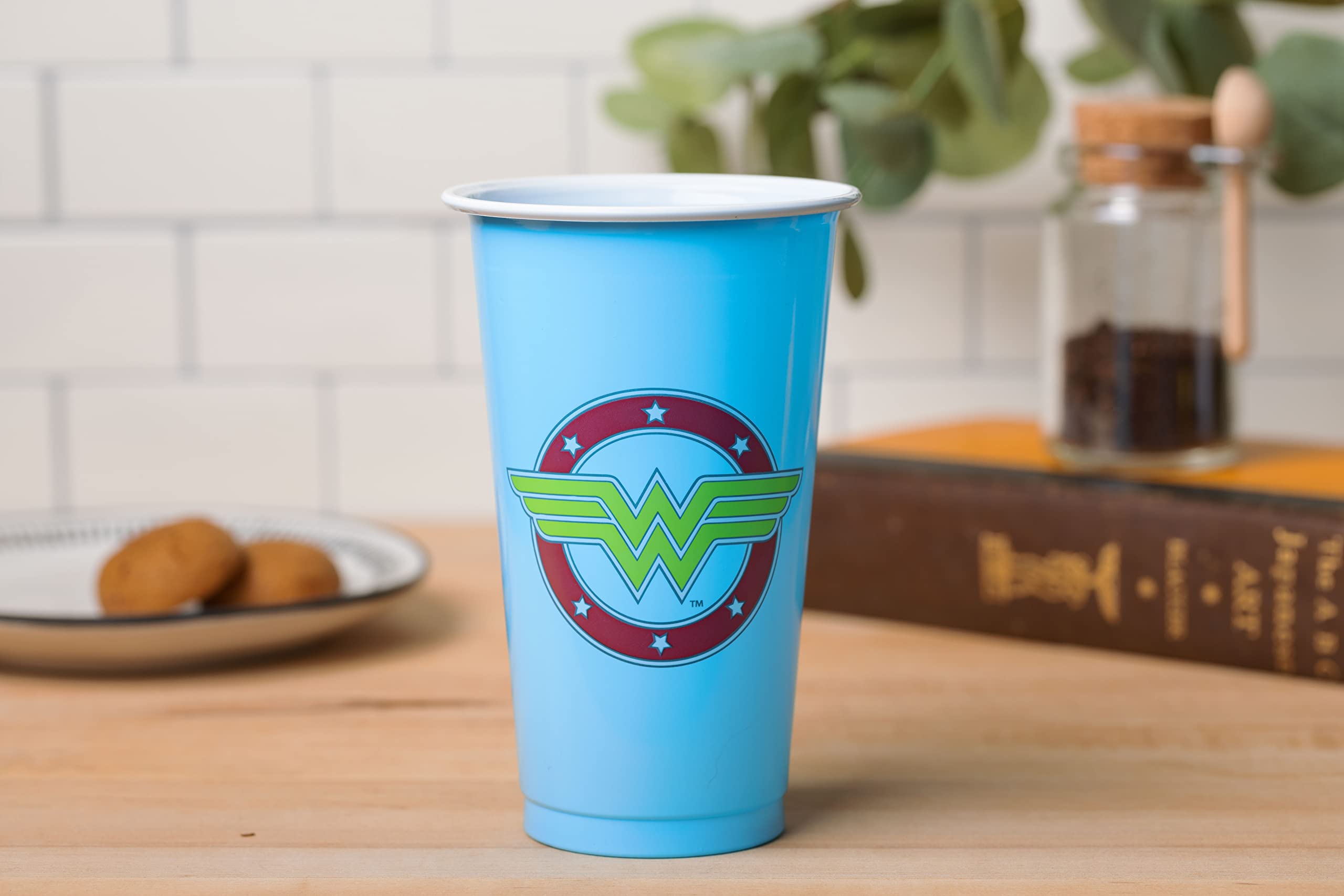 DC Comics Wonder Woman 20-Pack 18oz Disposable Plastic Cups - Superhero Themed Party Supplies for Birthdays, BBQs & Comic Con Events