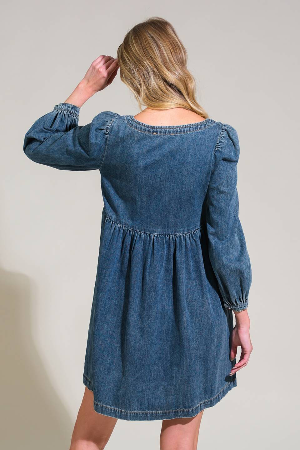 Exotic Escape Long Sleeve Denim Mini Dress - Stylish Vintage Denim Dress for Women, Perfect for Casual Outings, Date Nights & Fall Fashion