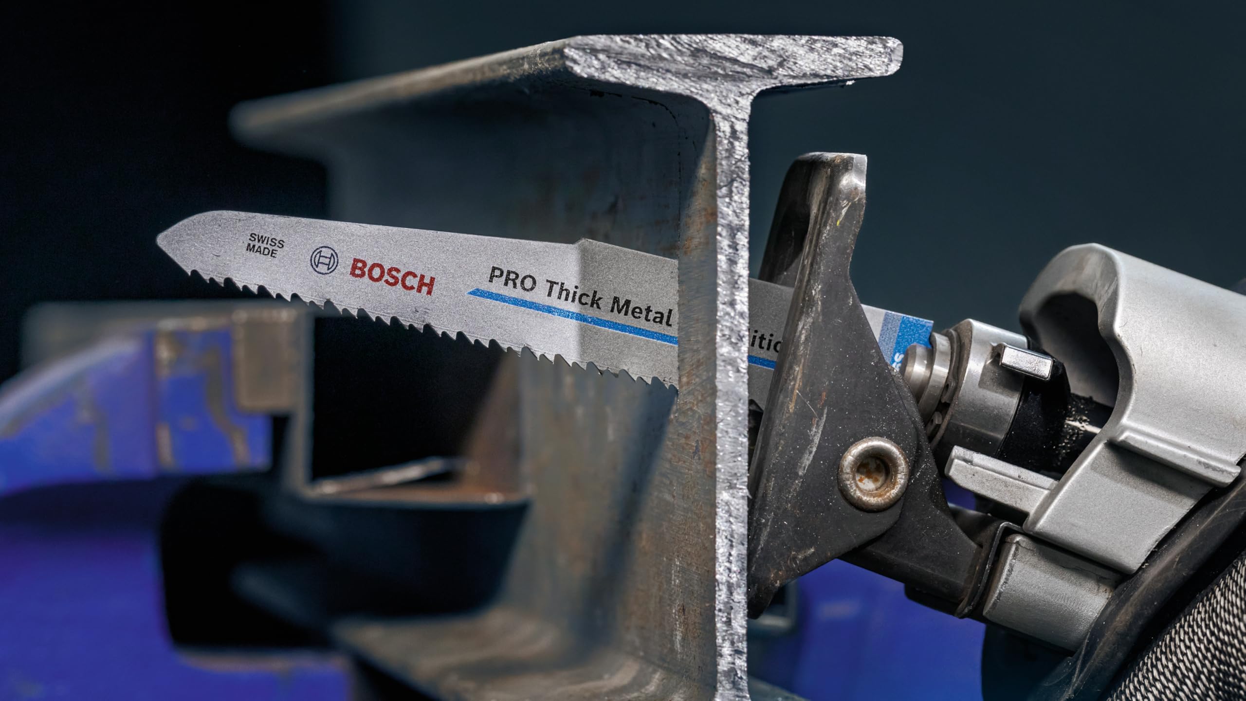Bosch 2608657935 S930 CF Saber Saw Blade Set - 25-Piece Multi-Purpose Jigsaw Blades for Wood, Metal & Plastic Cutting - Perfect for DIY Projects & Professional Construction Work