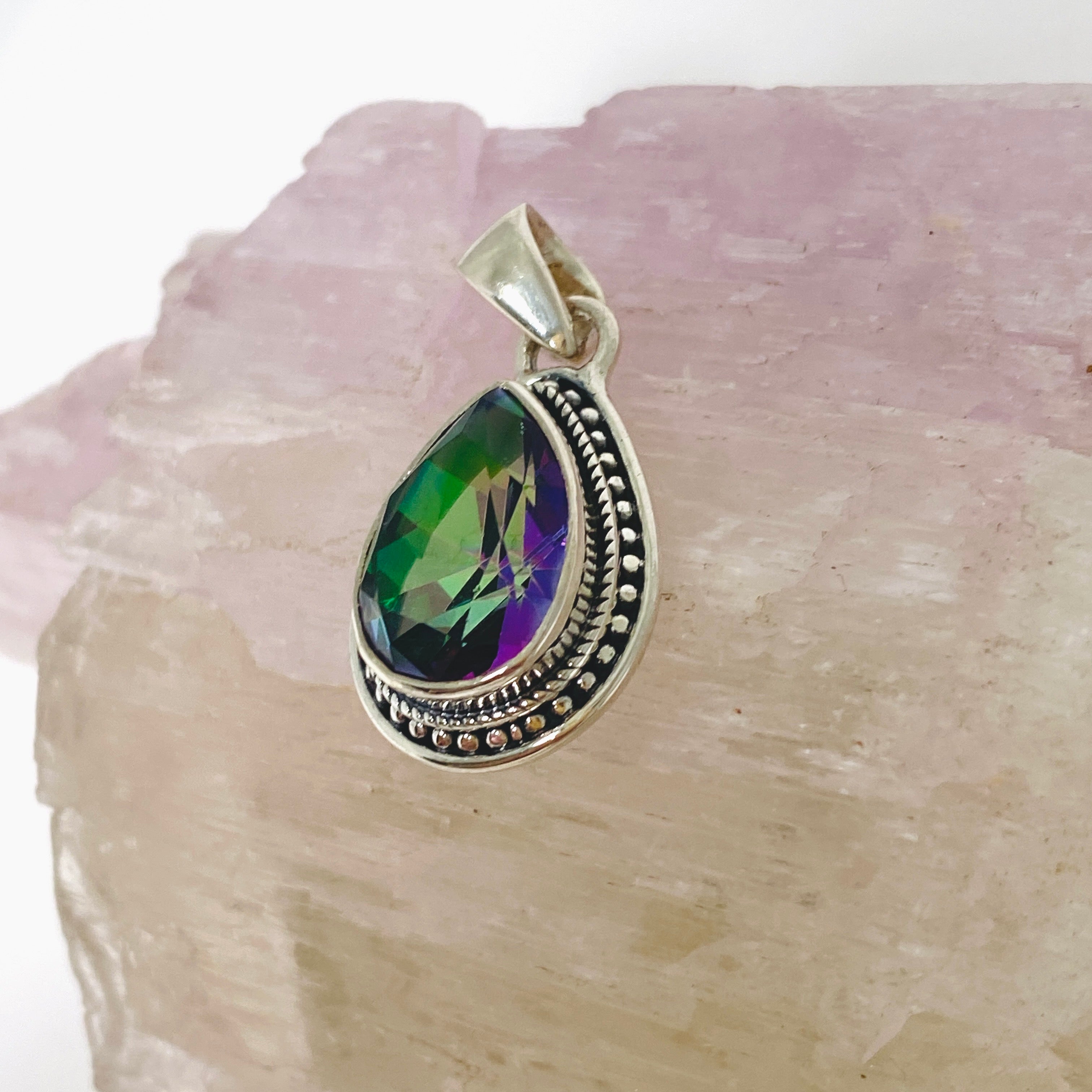 Natural Mystic Topaz Teardrop Faceted Bohemian Pendant Necklace KPGJ4590 - Perfect for Boho Chic Outfits & Special Occasions