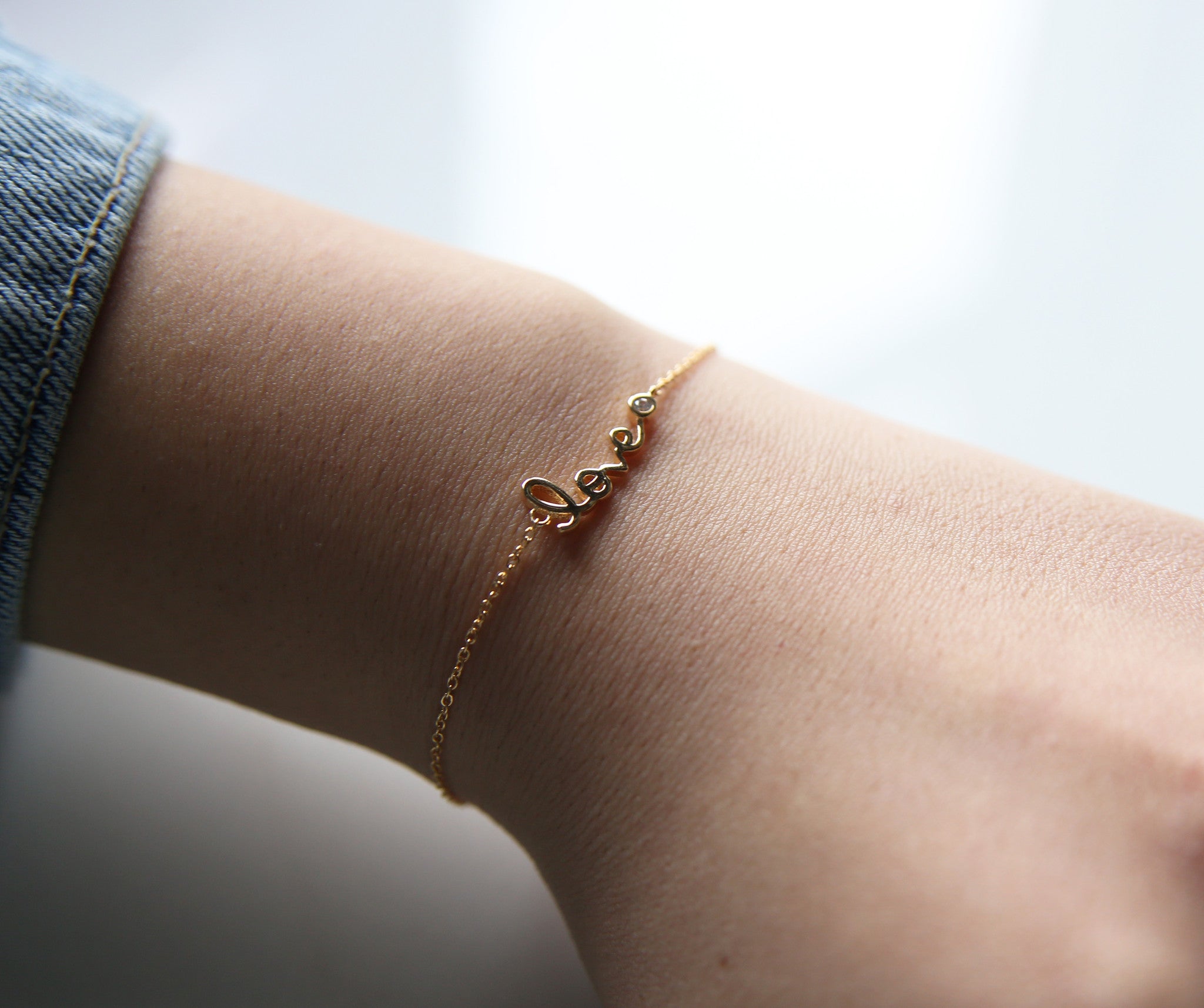 SM Love Bracelet - Elegant Couple Bracelets for Him & Her, Romantic Gift for Anniversary, Valentine's Day - Perfect for Date Nights & Special Occasions