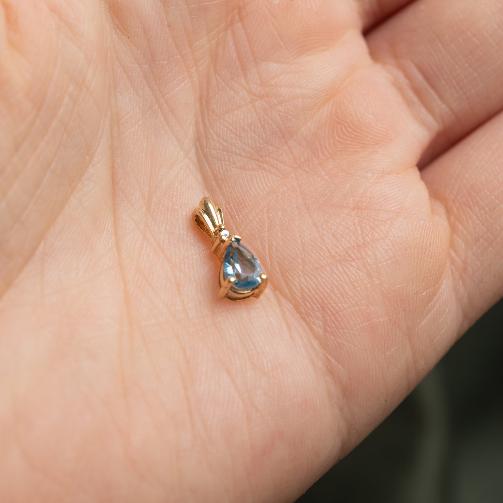 Exquisite 0.37ct Topaz & 0.005ct Diamond Drop Pendant Necklace - Elegant Jewelry Gift for Women - Perfect for Weddings, Anniversaries & Special Occasions