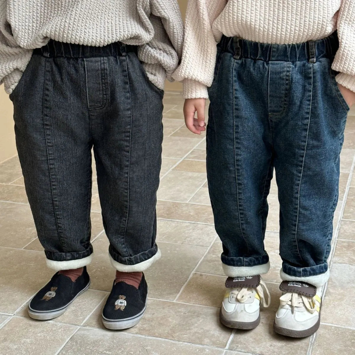 Kids' Fleece-Lined Denim Jeans for Boys & Girls - Warm Velvet Thickened Winter Pants, Cotton Casual Trousers for Autumn & Cold Weather - Perfect for School, Playdates and Outdoor Activities