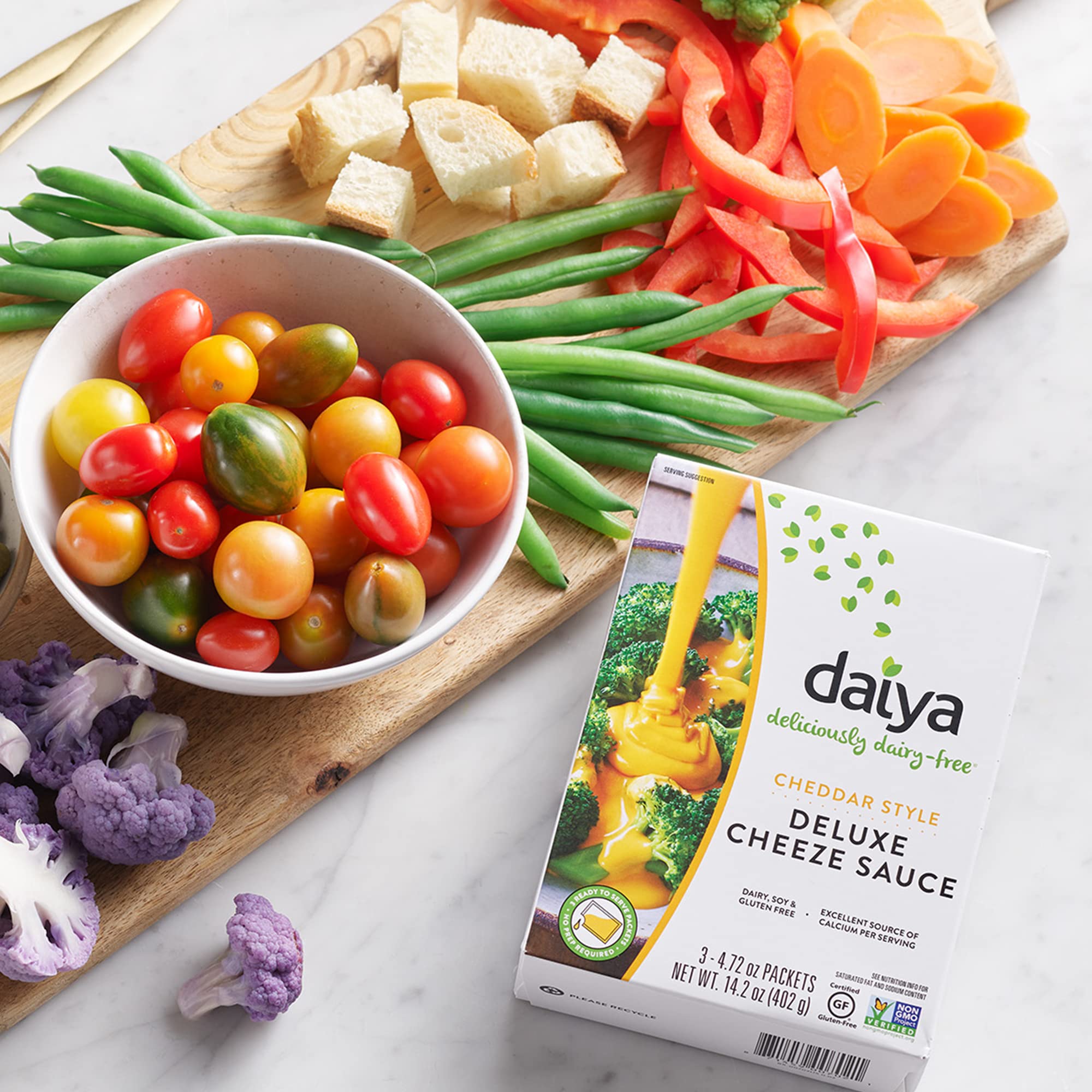 Daiya Alfredo Style Vegan Cheese Sauce - Dairy Free, Gluten Free, Soy Free Pasta Sauce with Rich Cheesy Flavor (Pack of 2) - Perfect for Vegan Fettuccine, Spaghetti, Pizza & Vegetable Dishes