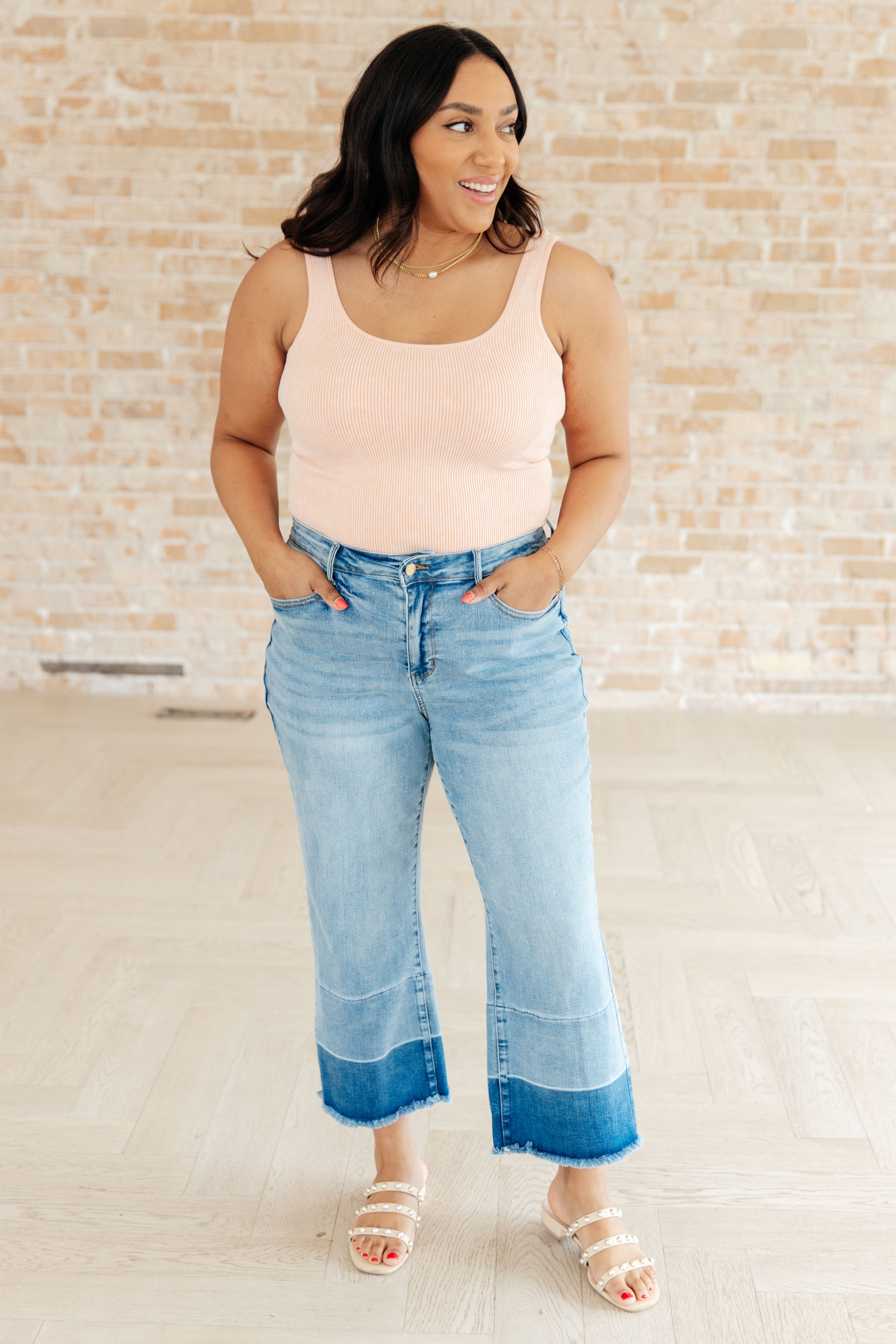 Judy Blue Women's Medium Wash Olivia High Rise Wide Leg Crop Jeans - Stylish Distressed Denim Pants for Casual Outings & Weekend Wear