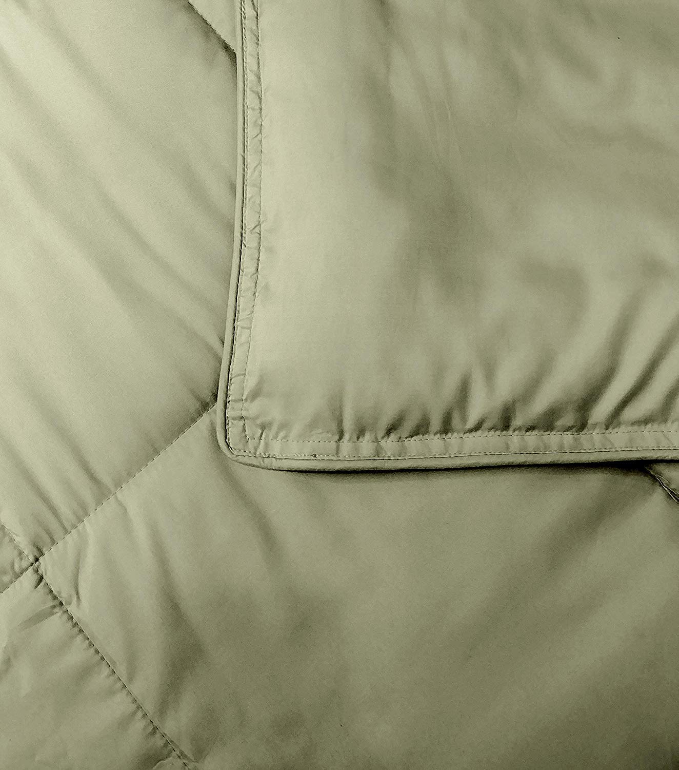 Premium 300 GSM Goose Down Comforter Set - Super Soft 100% Organic Cotton Quilt | Lightweight & Breathable | Queen Size in Olive Green | Perfect for All-Season Bedding & Cozy Home Decor