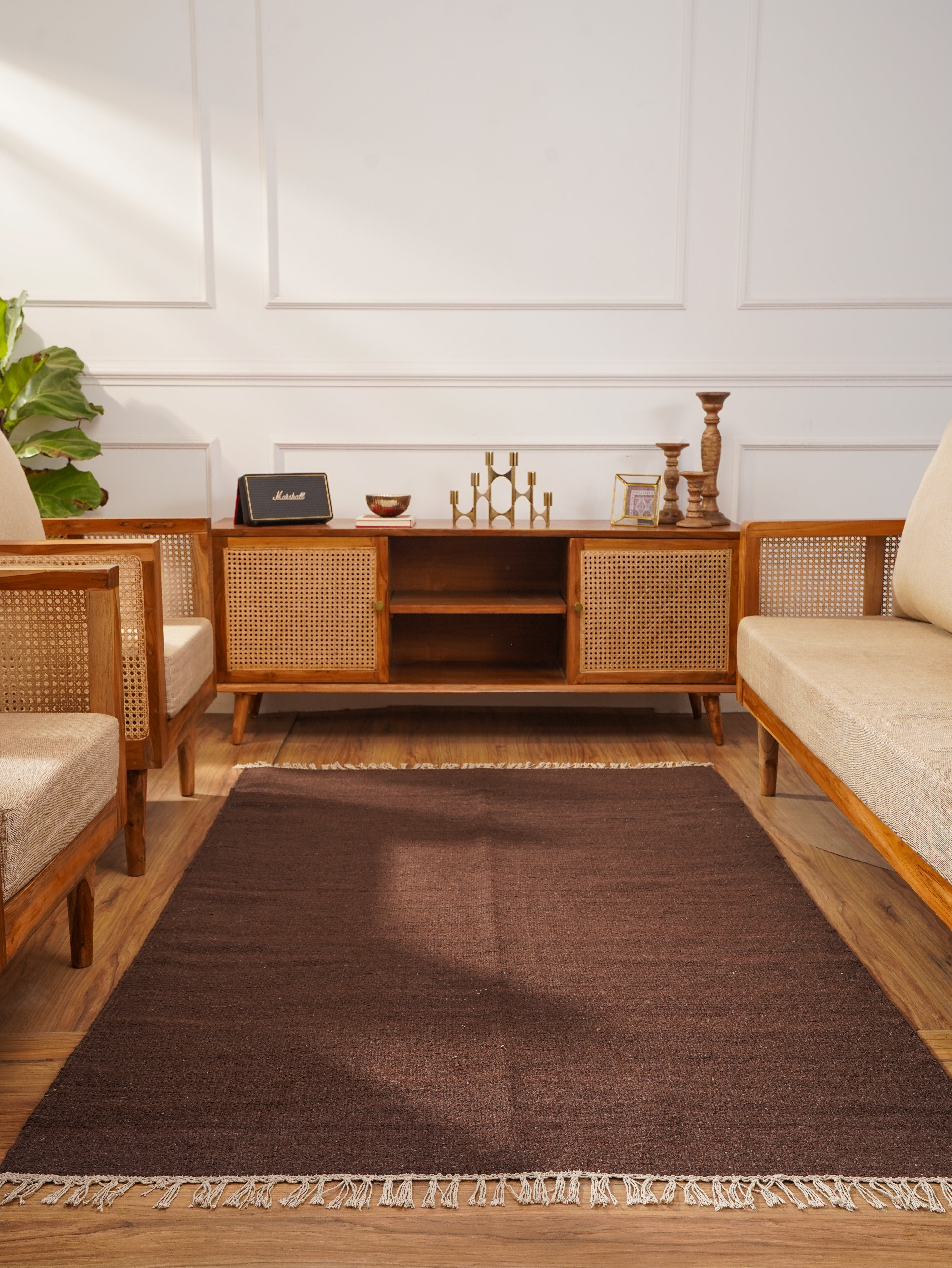 Soft and Cozy Hand Woven Fuzzy Rug - Non-Slip Living Room Carpet for Bedroom, Nursery, and Home Decor - Perfect for Adding Warmth and Style to Any Space