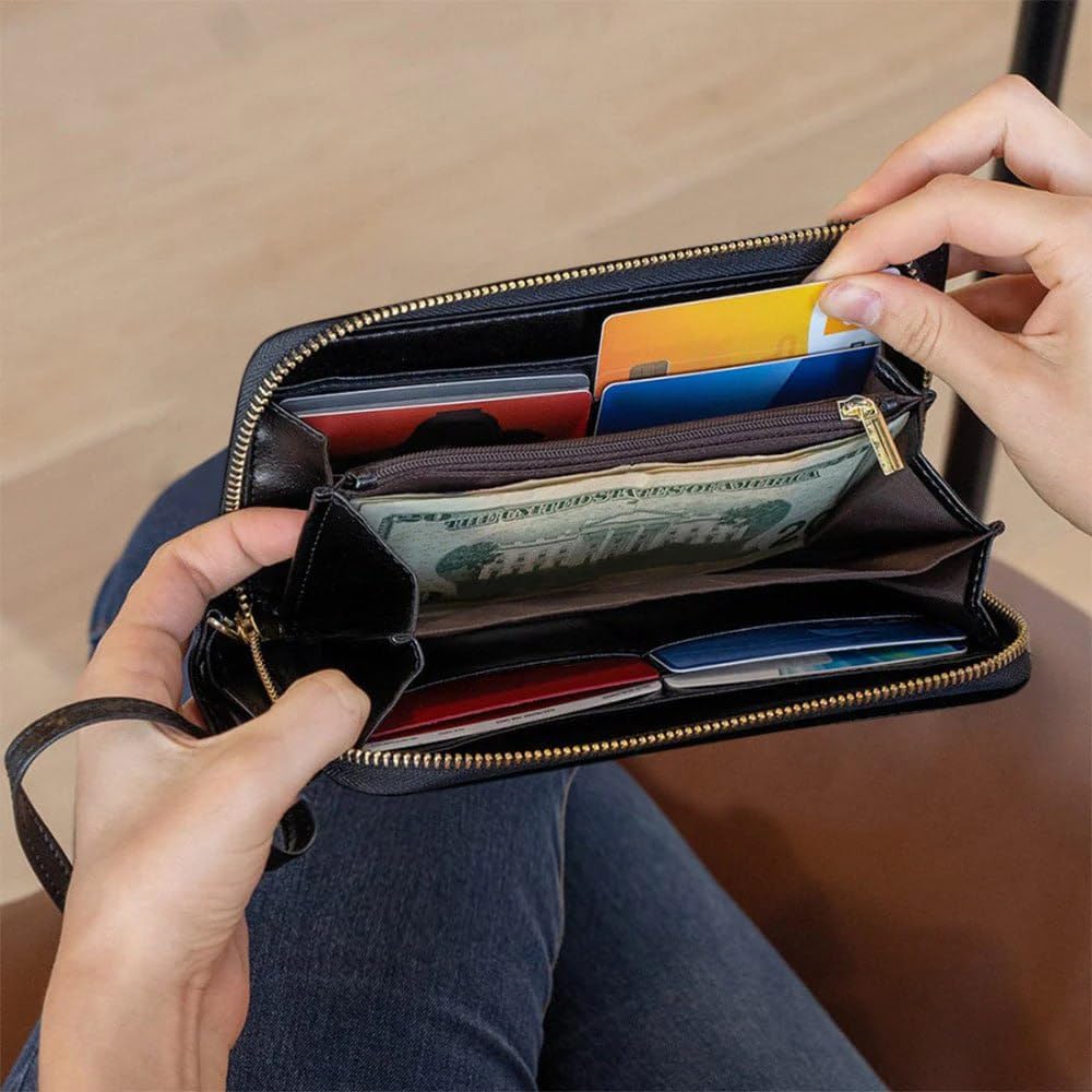 Custom Highland Cattle Leather Wallet for Women - RFID Blocking Zip Clutch with Wristlet - Unique Cow Lovers Gift - Perfect for Farm Enthusiasts & Western Fashion (One Size) - Ideal for Daily Use, Travel & Country-Themed Events