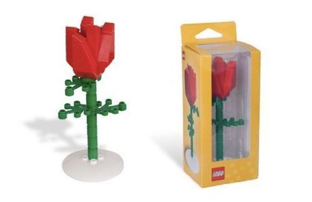 LEGO Flower Bouquet Building Kit - Build Your Own Roses Set, Creative DIY Home Decor Gift for Adults, Perfect for Valentine's Day, Mother's Day & Wedding Anniversary Decorations