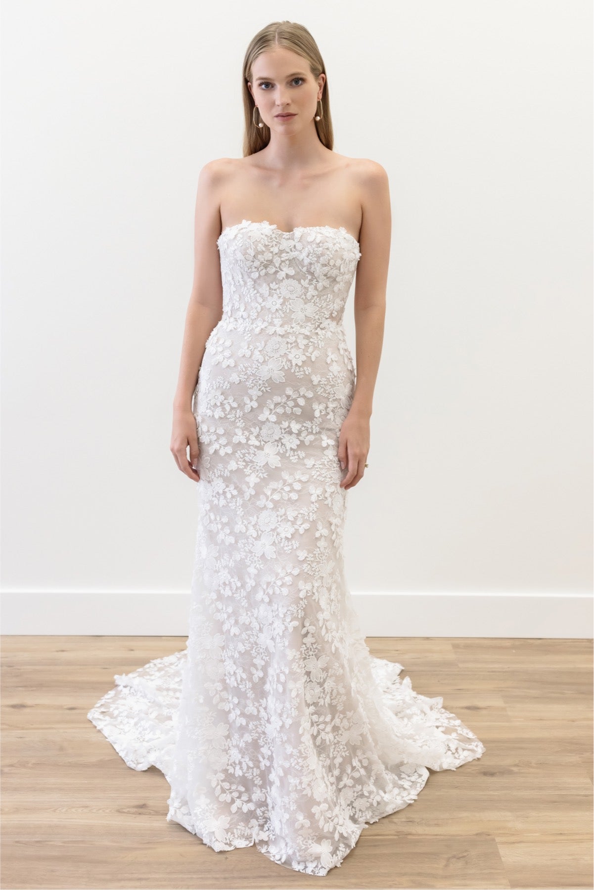 Willowby by Watters Cecilia Wedding Gown - Elegant Lace Bridal Dress for Romantic Ceremonies & Beach Weddings