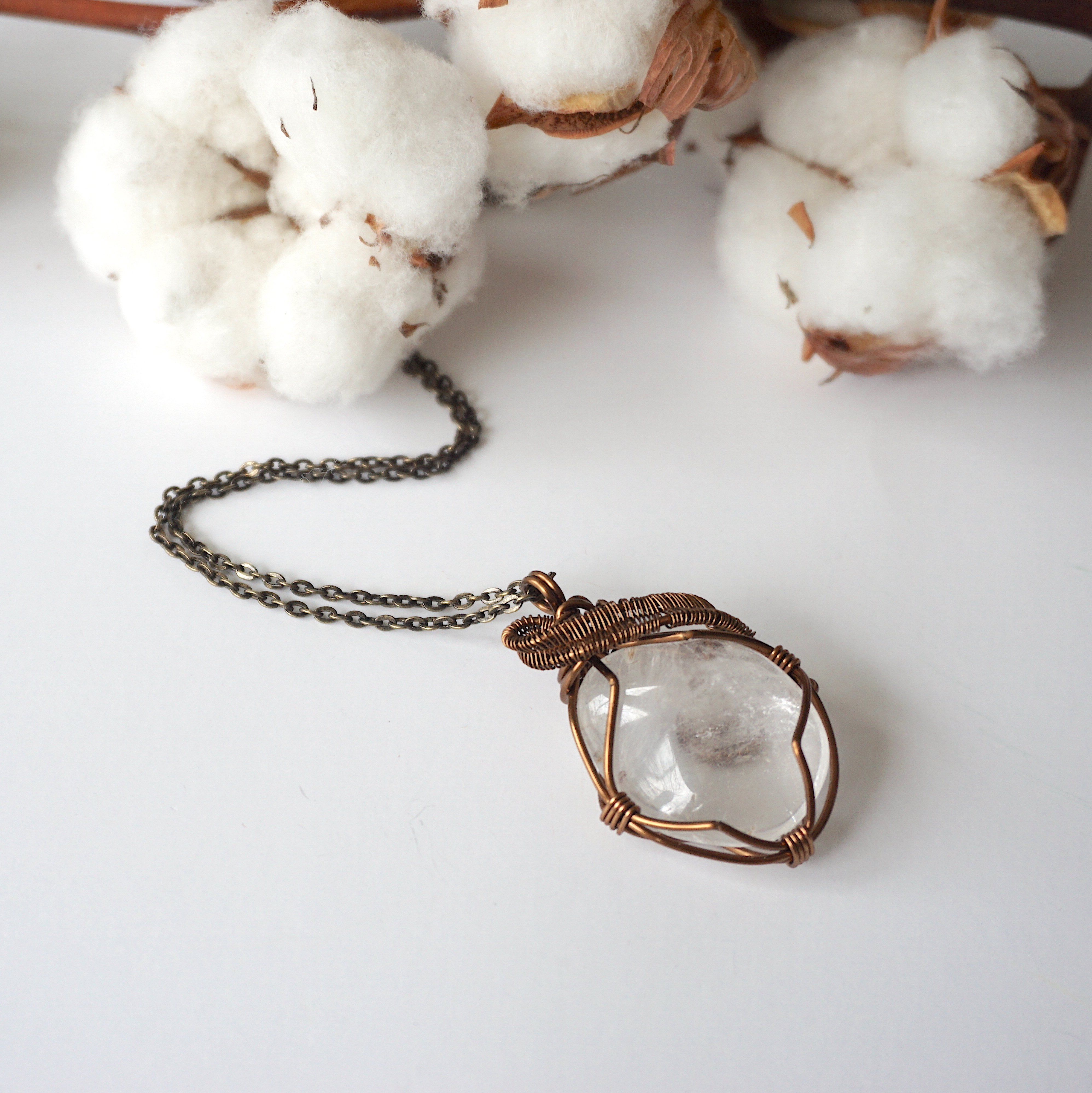 Rock Crystal Necklace (Clear Quartz) - Healing Stone Jewelry for Women, Natural Gemstone Pendant for Energy & Chakra Balance - Perfect for Meditation, Yoga & Spiritual Gifts