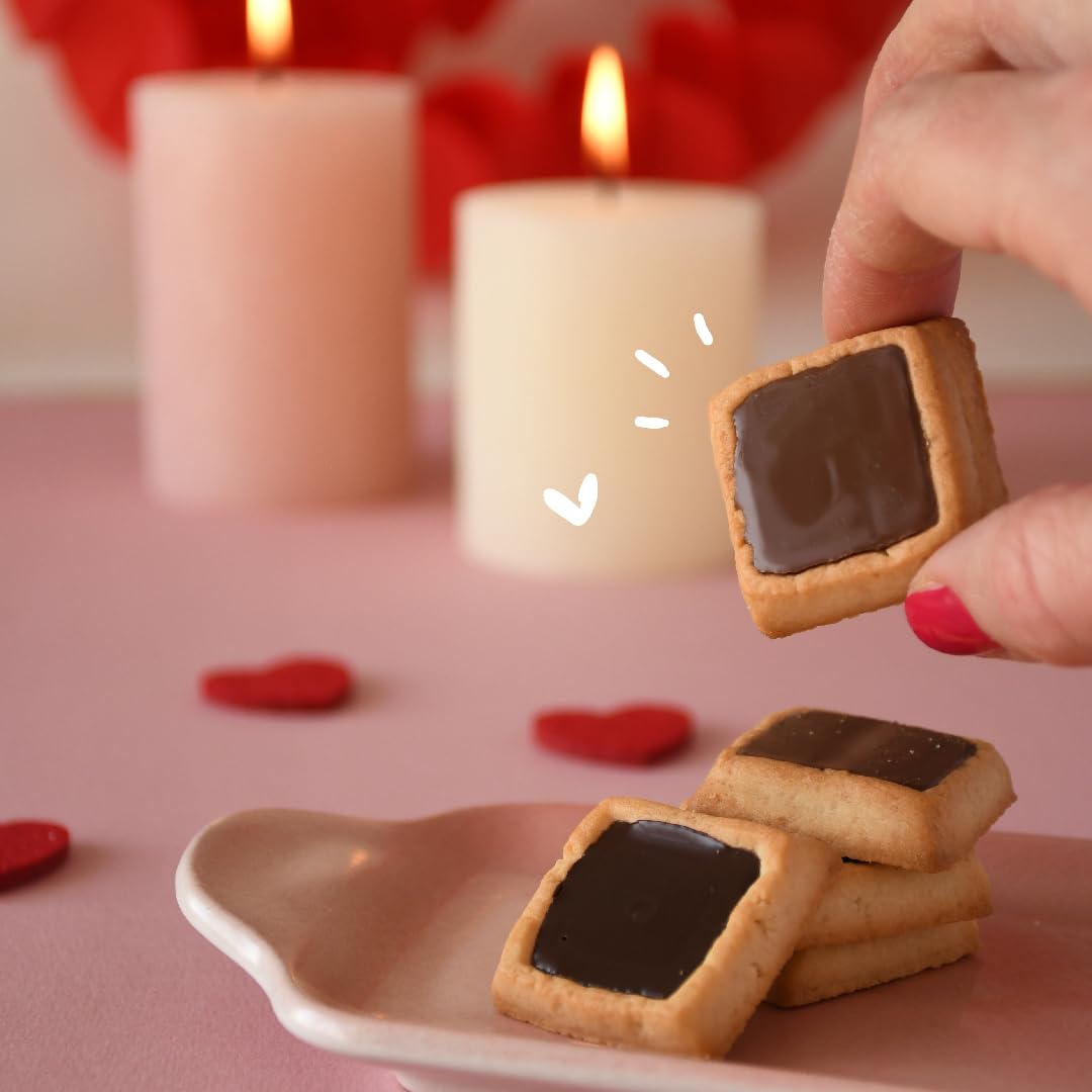 Michel et Augustin Dark Chocolate & Sea Salt Shortbread Cookies - Individually Wrapped French Butter Cookies (40 Count) | Bulk Snacks, Gift Box | Perfect for Office Treats, Holiday Gifting & Afternoon Tea