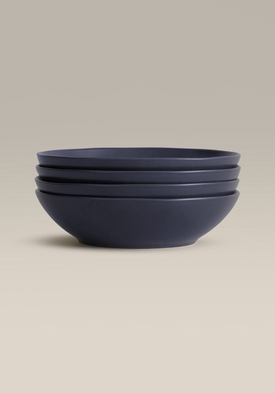 Large Serving Bowl - Durable & Stylish Ceramic Bowl for Salads, Pasta, Soup - Perfect for Family Dinners & Entertaining Guests