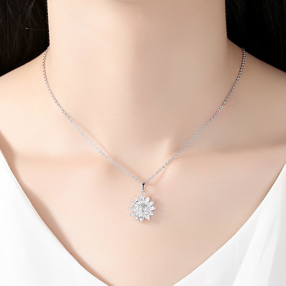 18K Rose Gold Plated Cubic Zirconia Snowflake Pendant Necklace for Women - Elegant CZ Jewelry Fashion Necklaces, 18