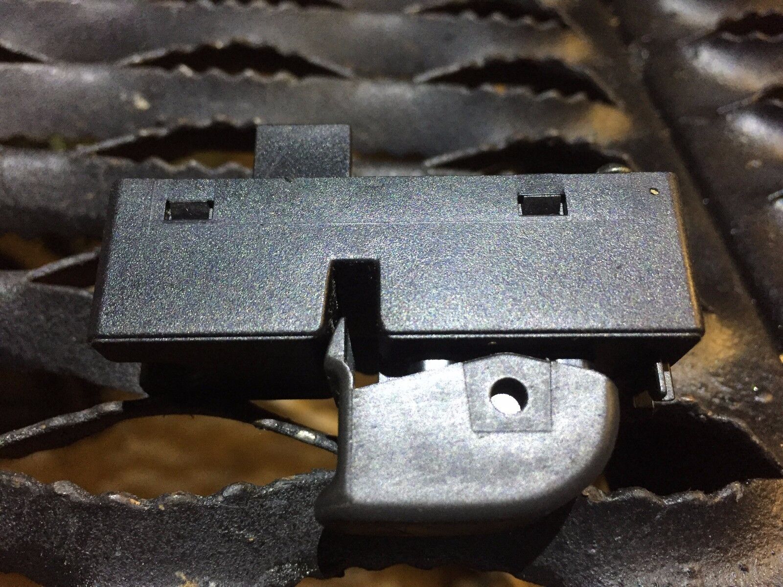 Jaguar X-Type Power Window Switch OEM Replacement - 02 08 Model - Perfect for Car Window Repair & Maintenance