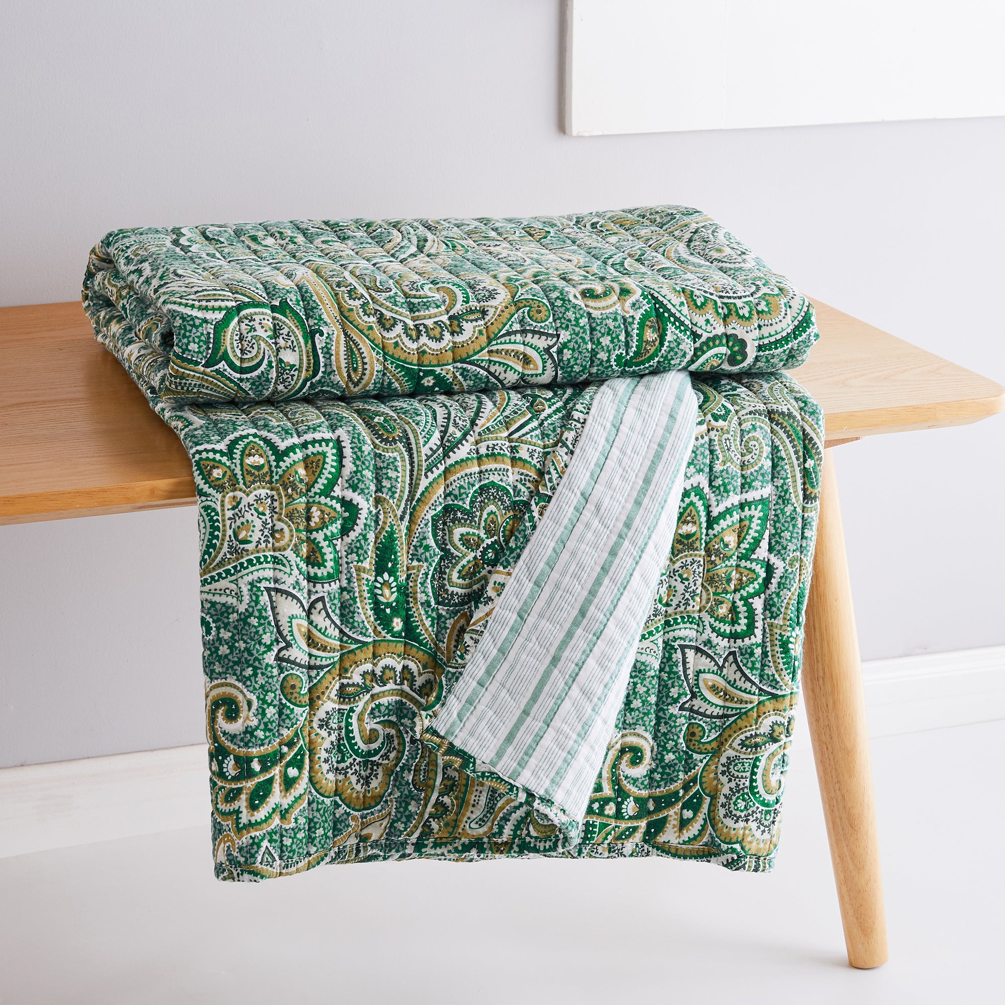 Kimpton Quilted Throw Blanket - Ultra Soft & Cozy Bedspread for Couch, Sofa, or Bed - Perfect for Home Decor, Living Room, and Gift Giving